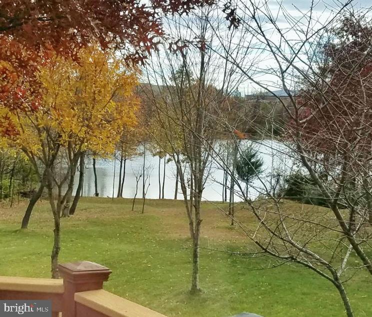 LAUREL HILL - Residential