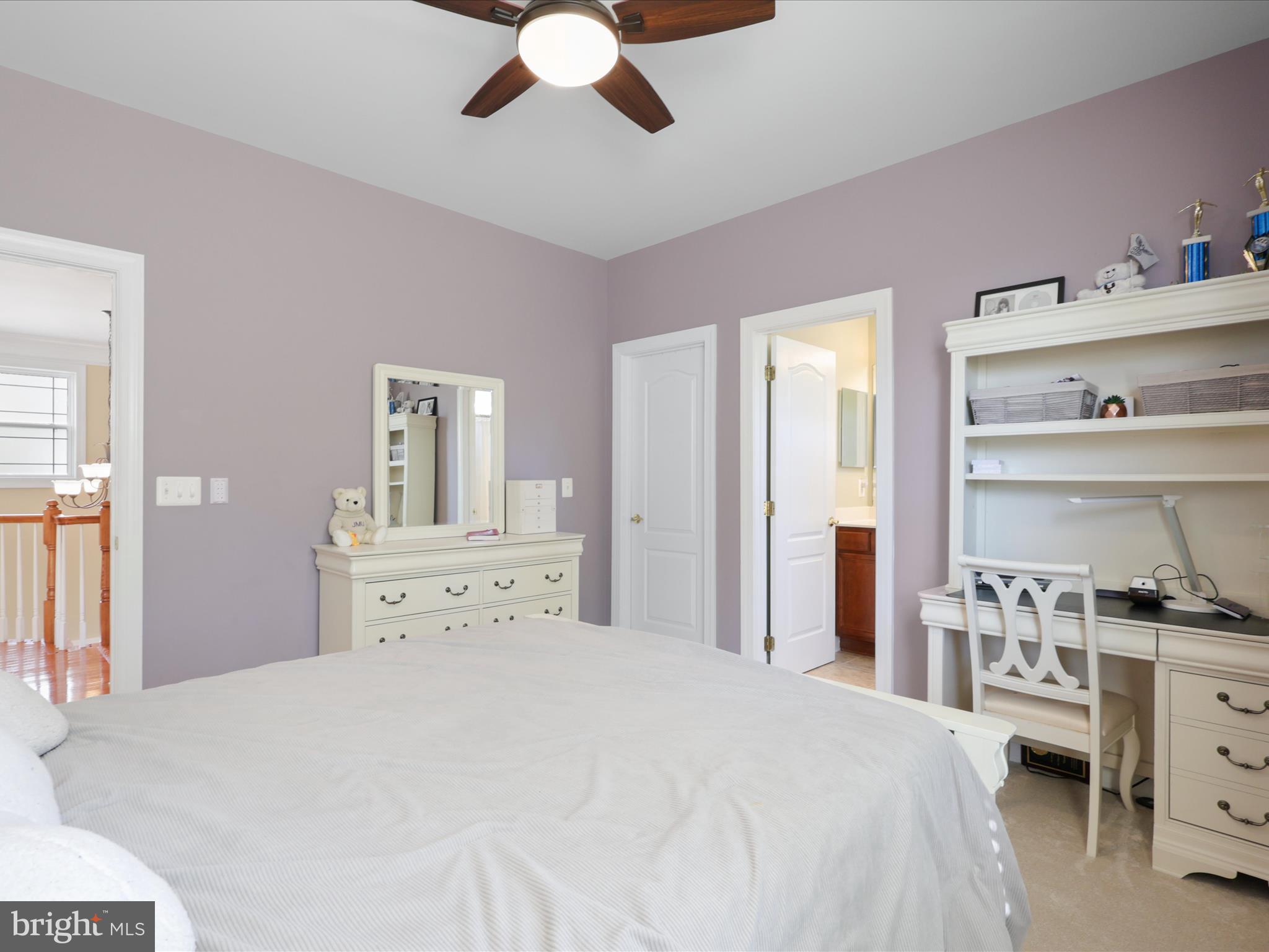 LAUREL HILL - Residential