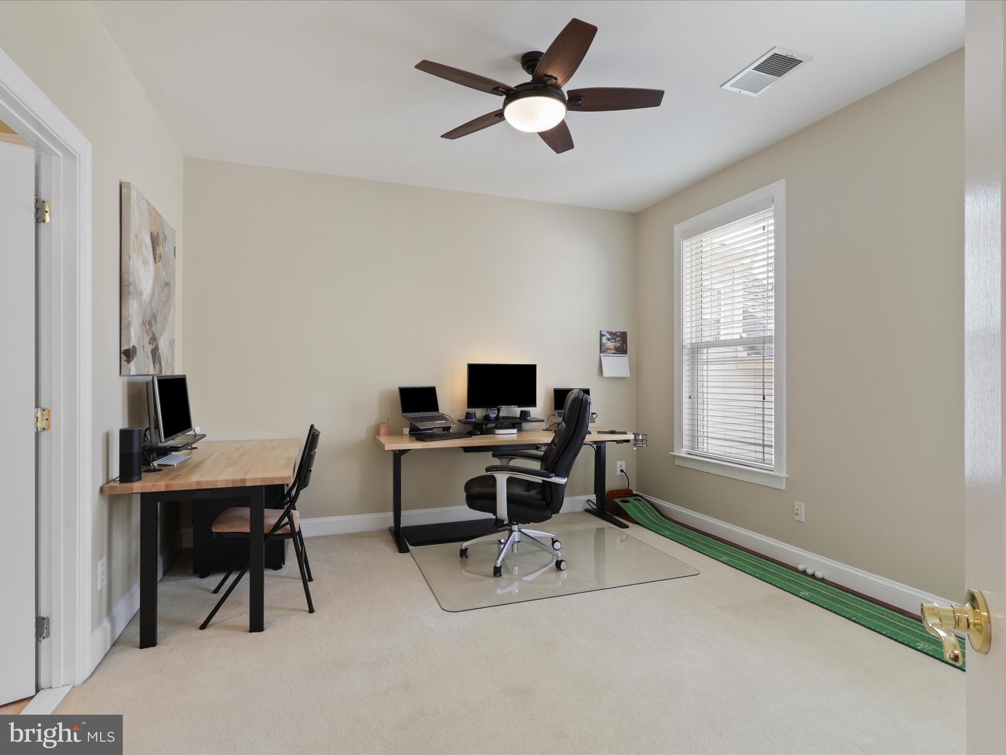 LAUREL HILL - Residential