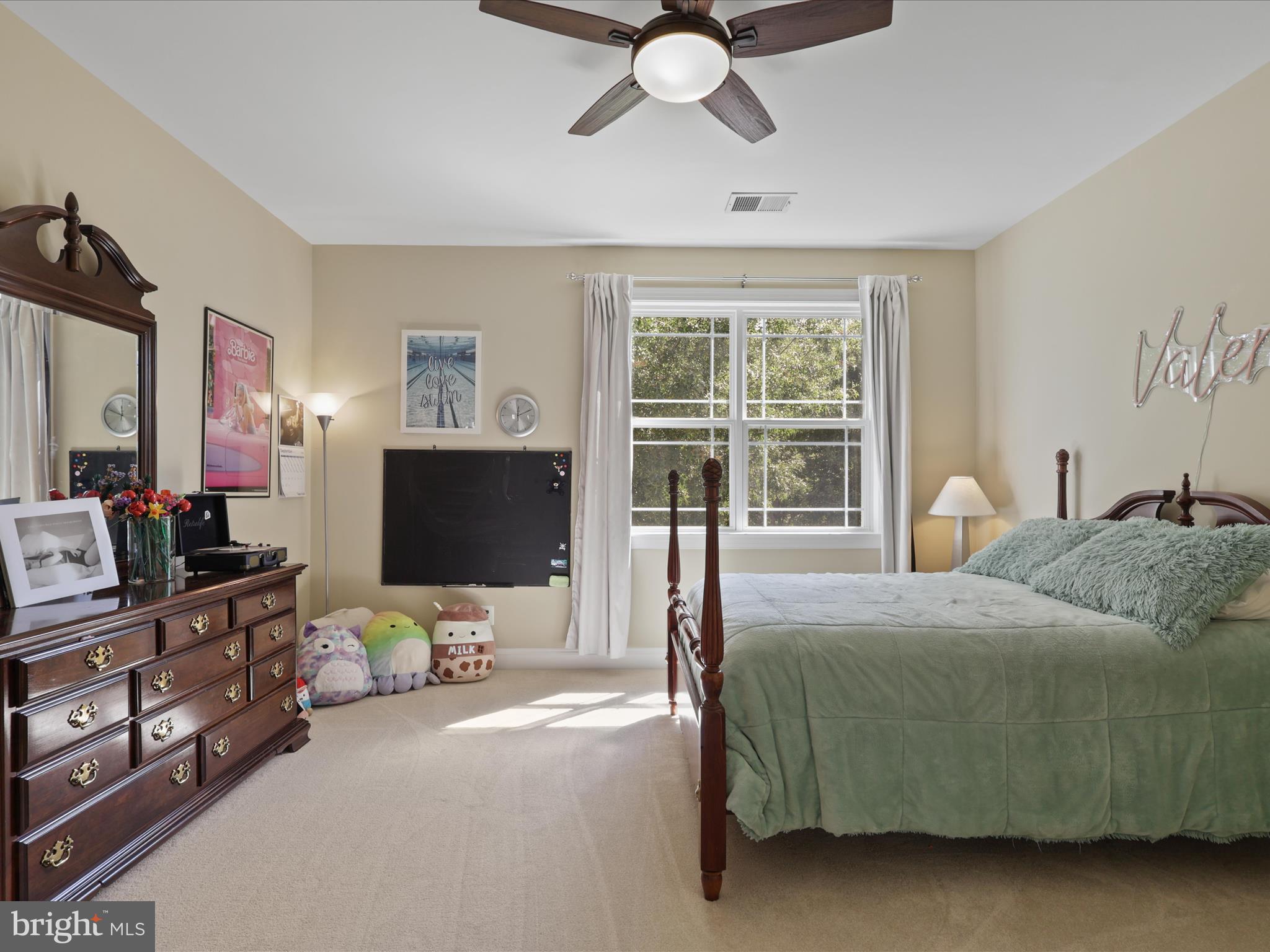 LAUREL HILL - Residential