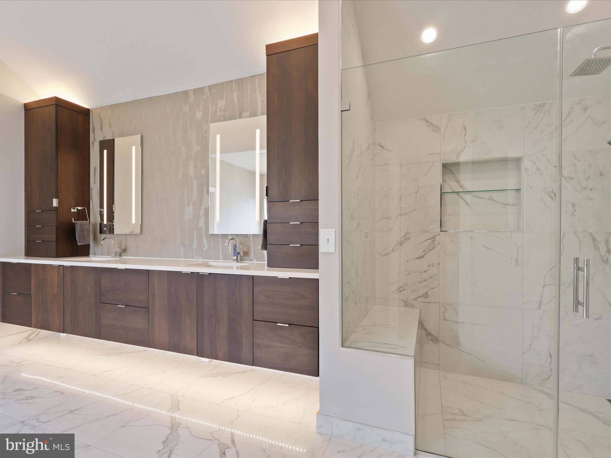 LAUREL HILL - Residential