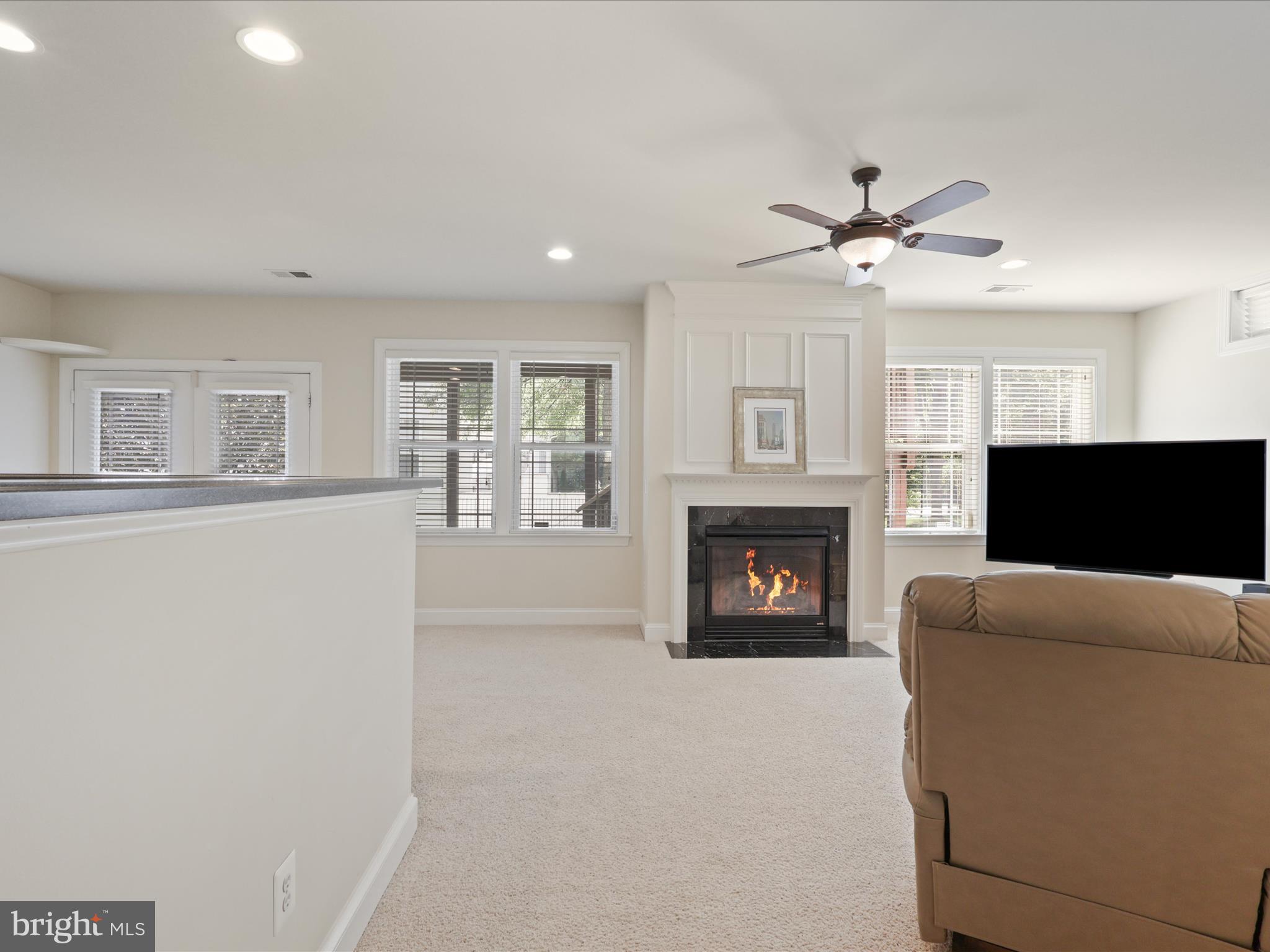 LAUREL HILL - Residential