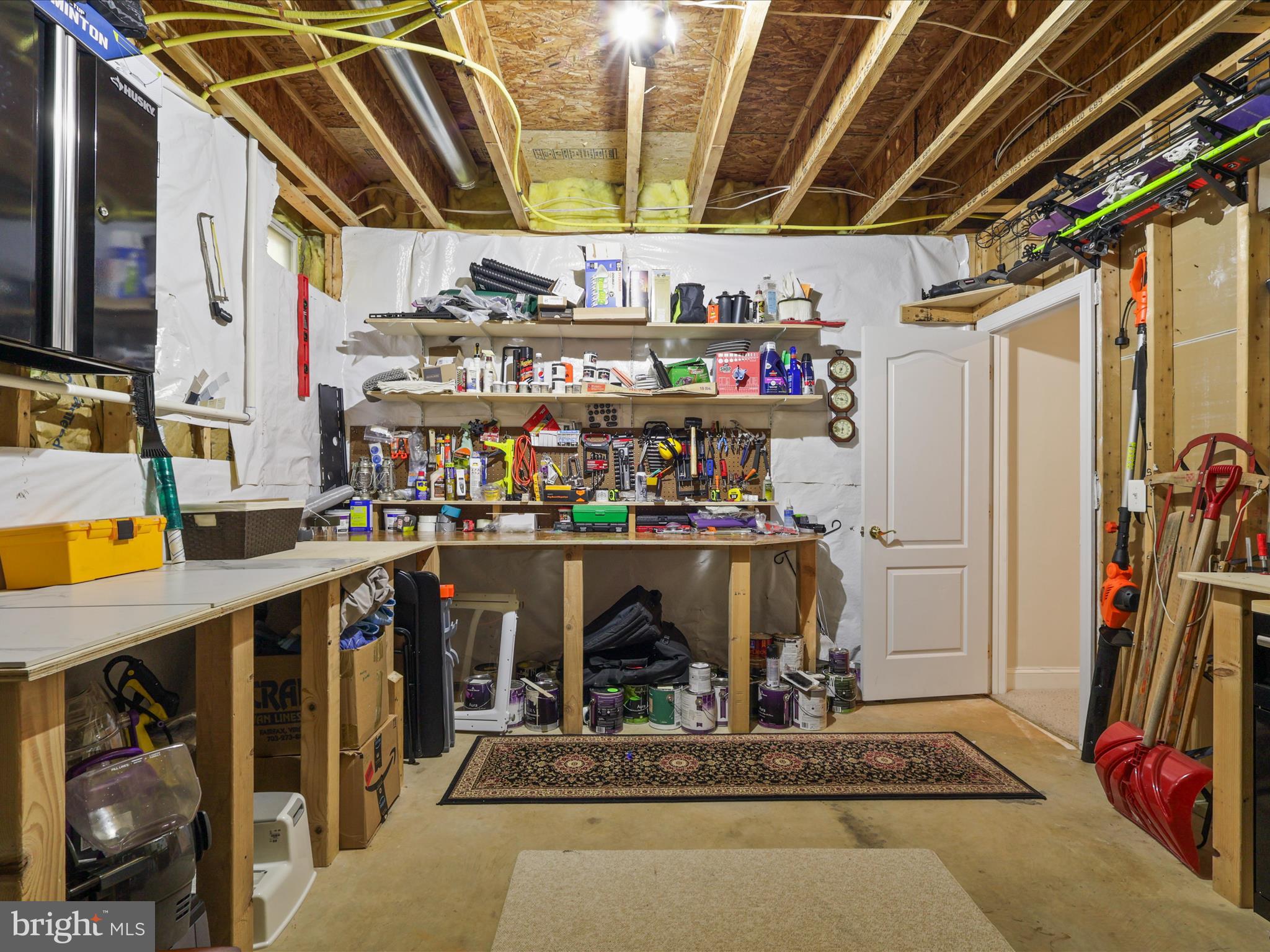 LAUREL HILL - Residential