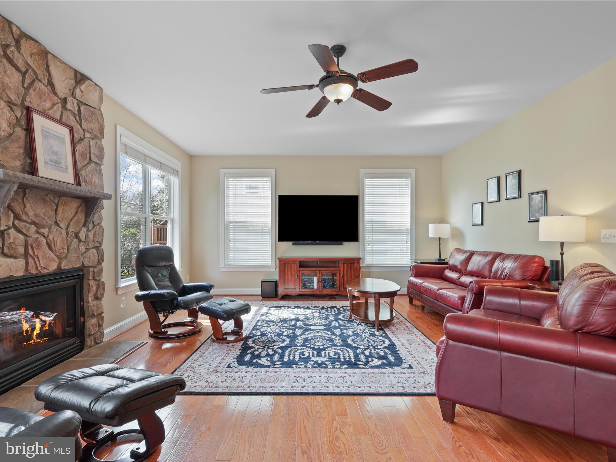 LAUREL HILL - Residential