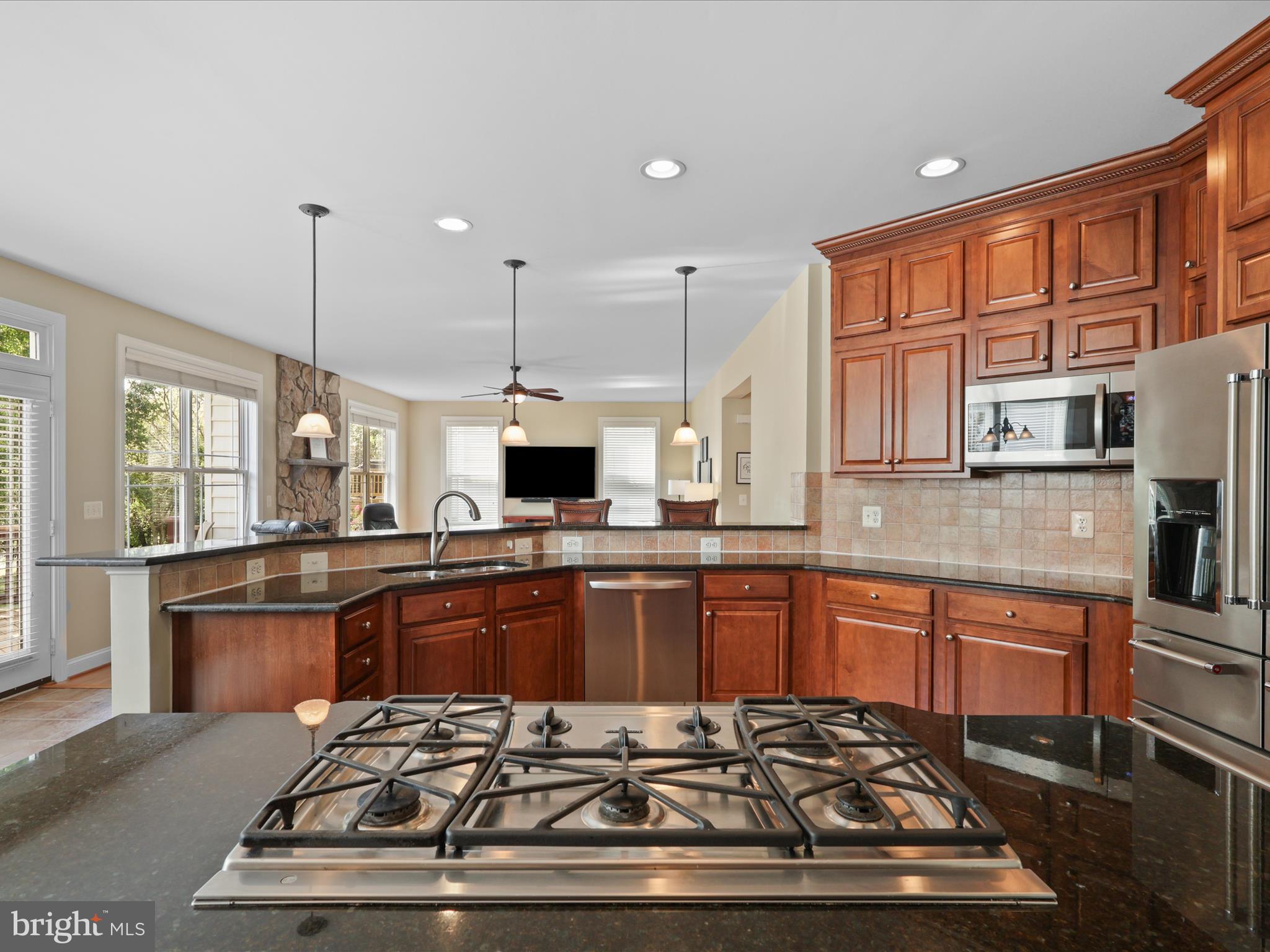 LAUREL HILL - Residential