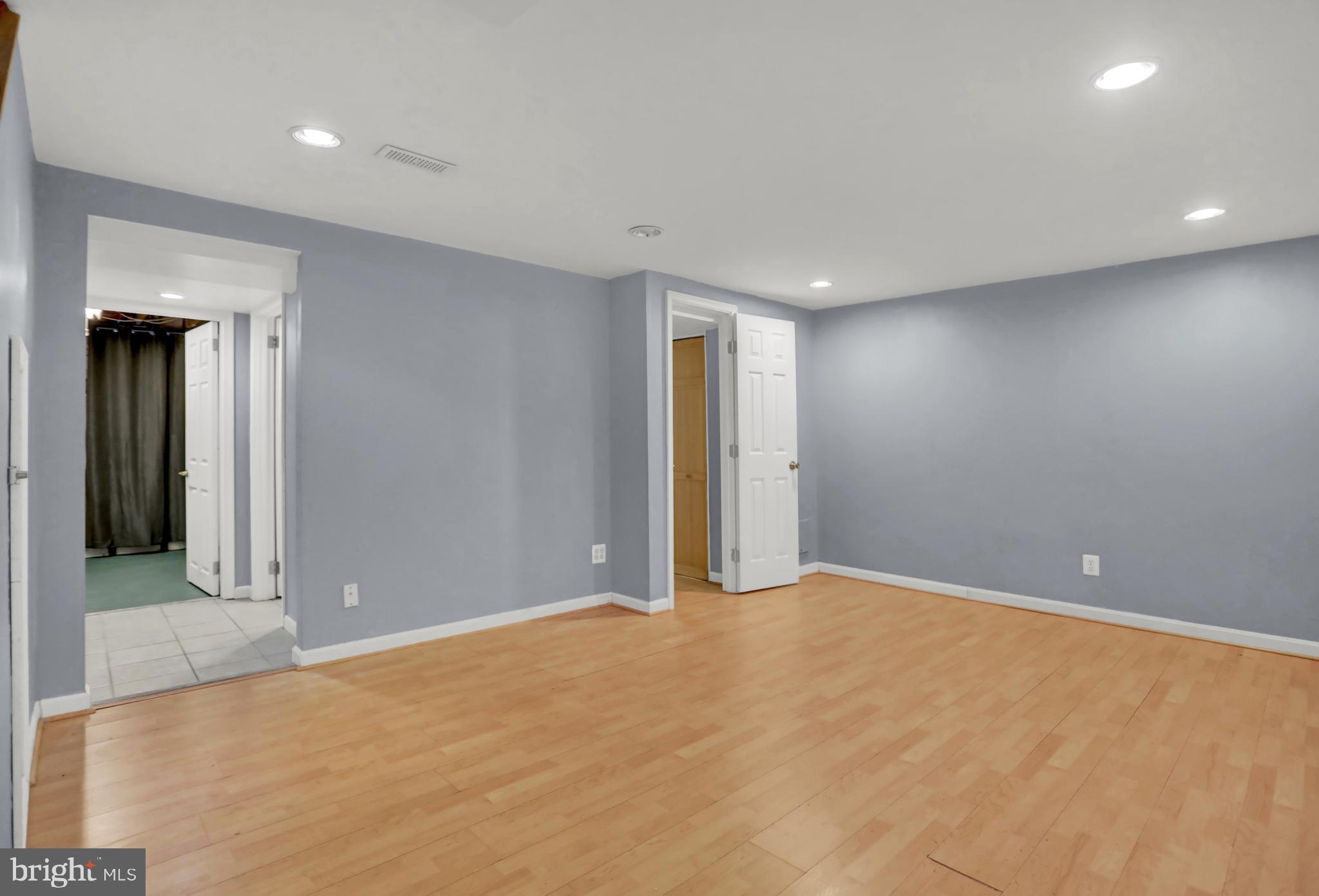 VILLAGE OF OLDE MILL - Residential