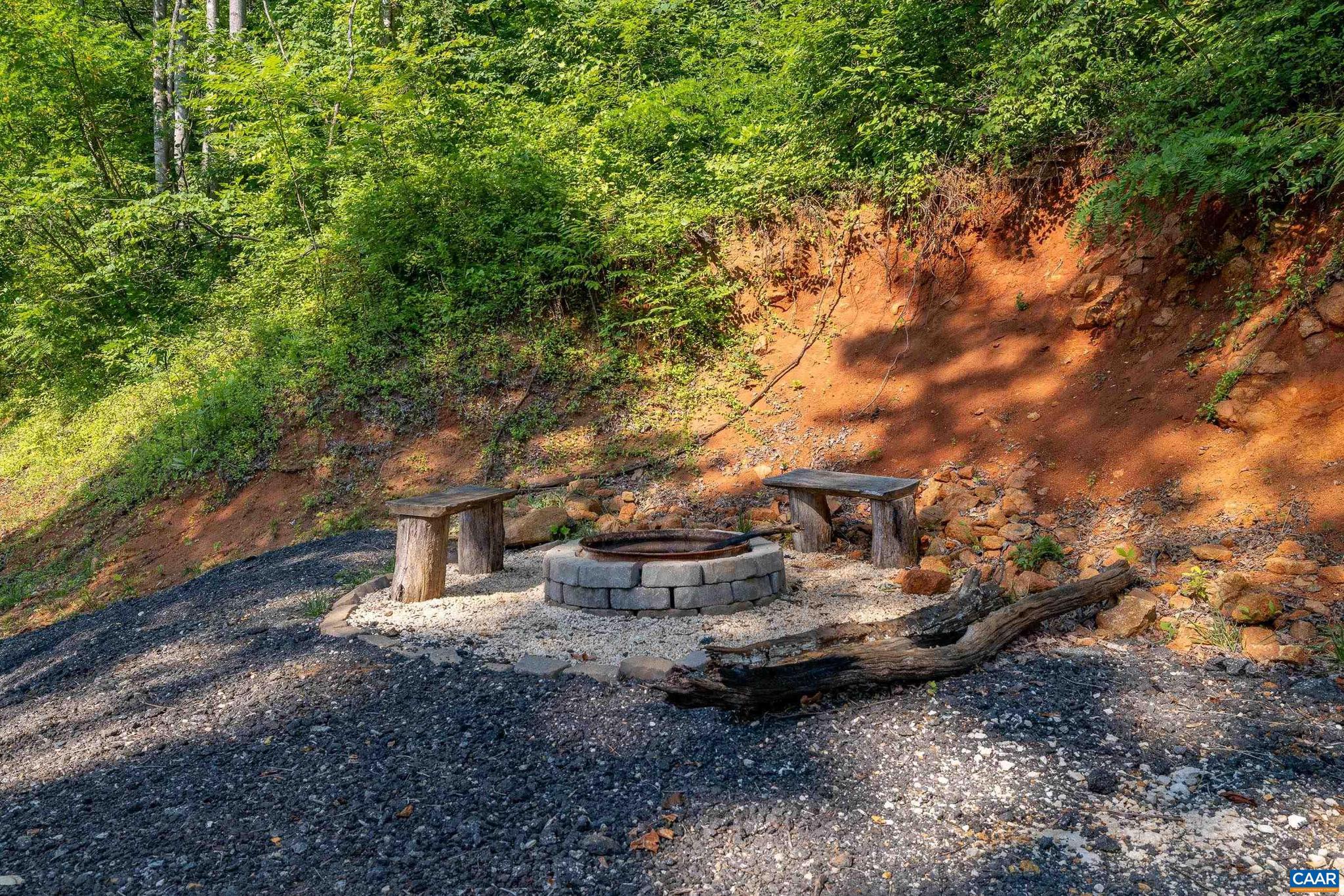 DOGWOOD VALLEY - Residential