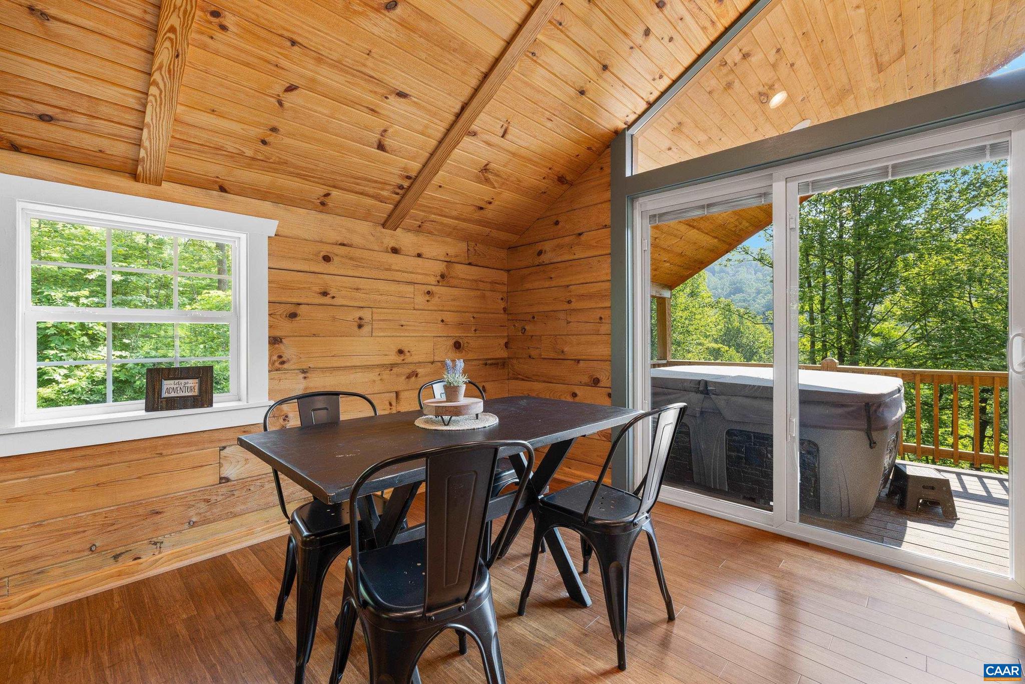 DOGWOOD VALLEY - Residential