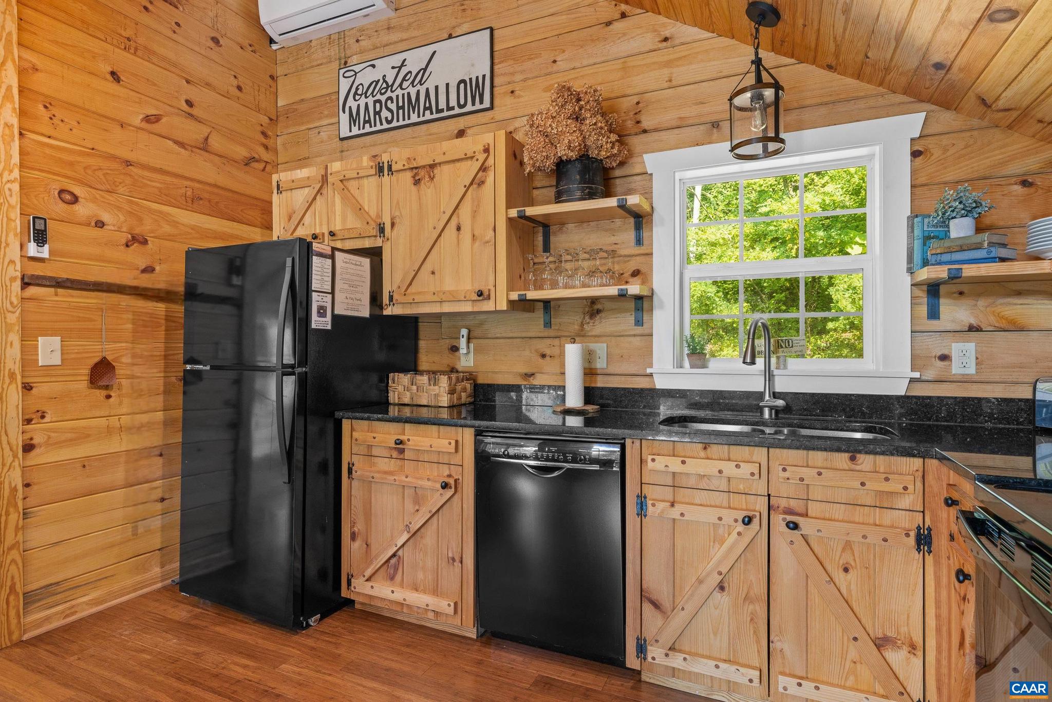 DOGWOOD VALLEY - Residential