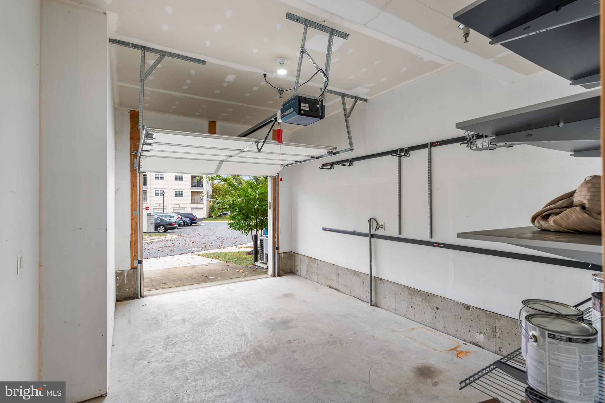 RESIDENCES AT BRAMBLETON - Residential Lease