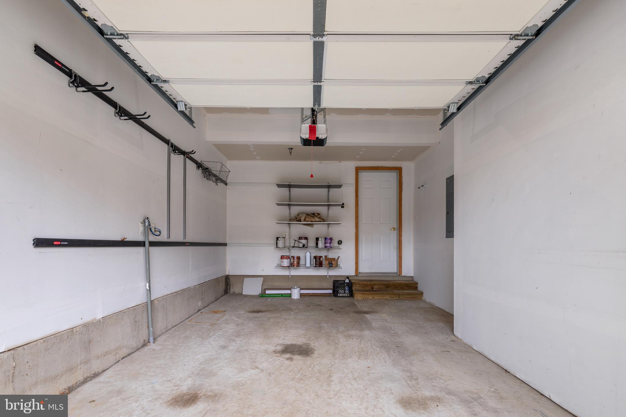 RESIDENCES AT BRAMBLETON - Residential Lease