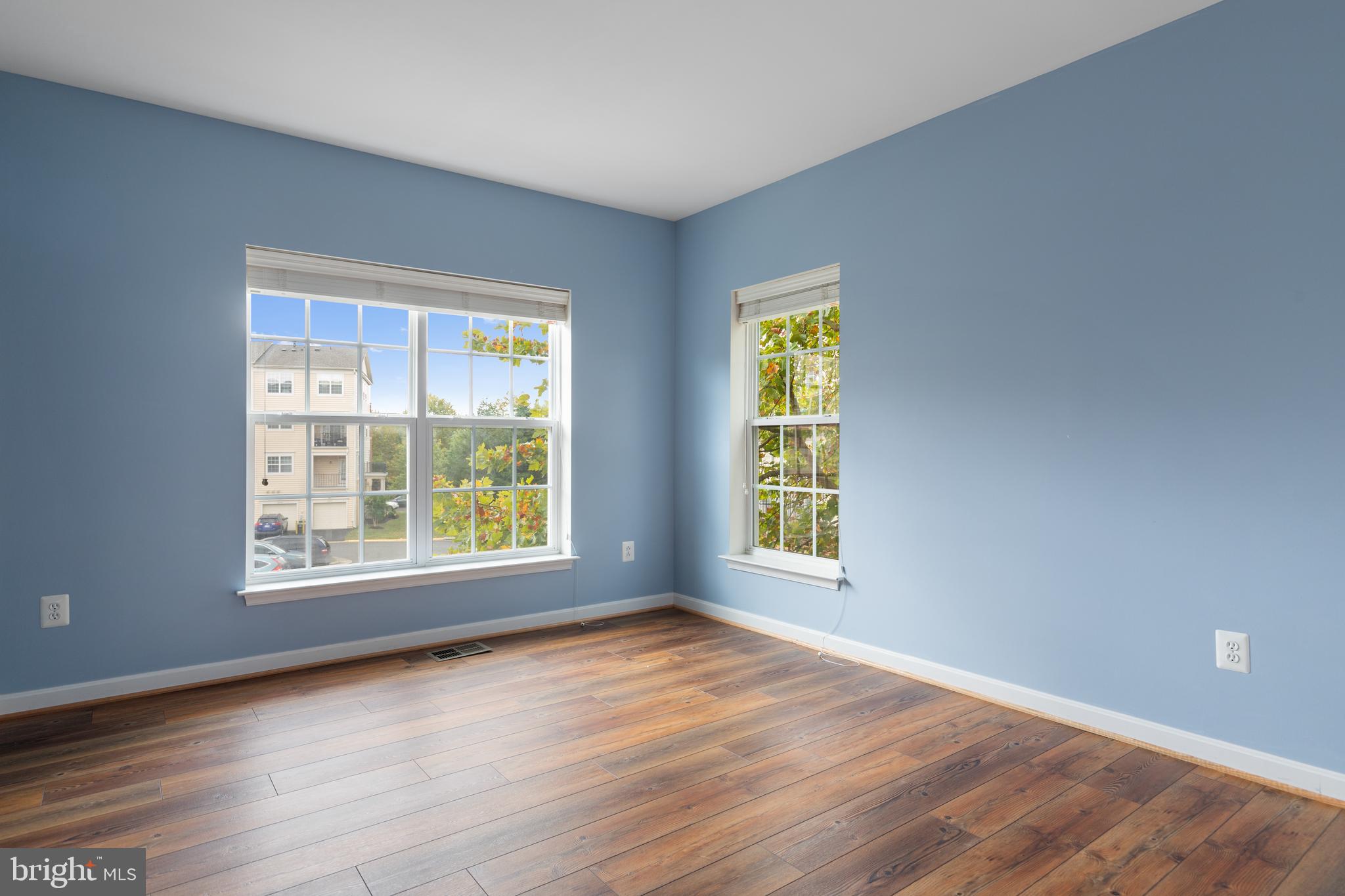 RESIDENCES AT BRAMBLETON - Residential Lease