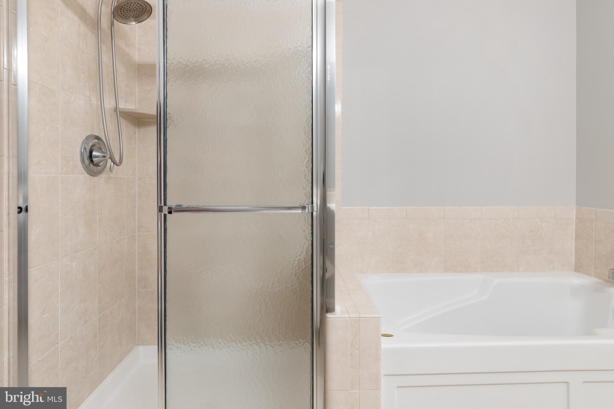 RESIDENCES AT BRAMBLETON - Residential Lease