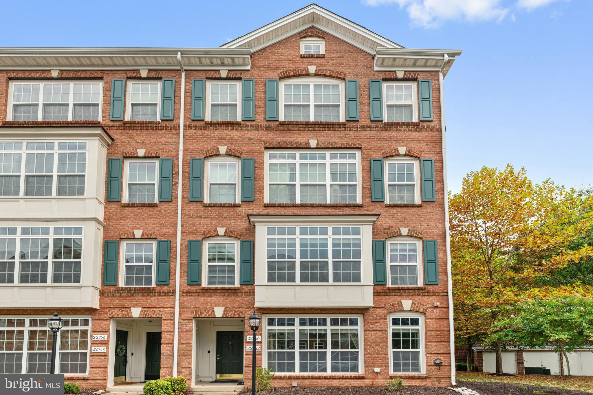 RESIDENCES AT BRAMBLETON - Residential Lease