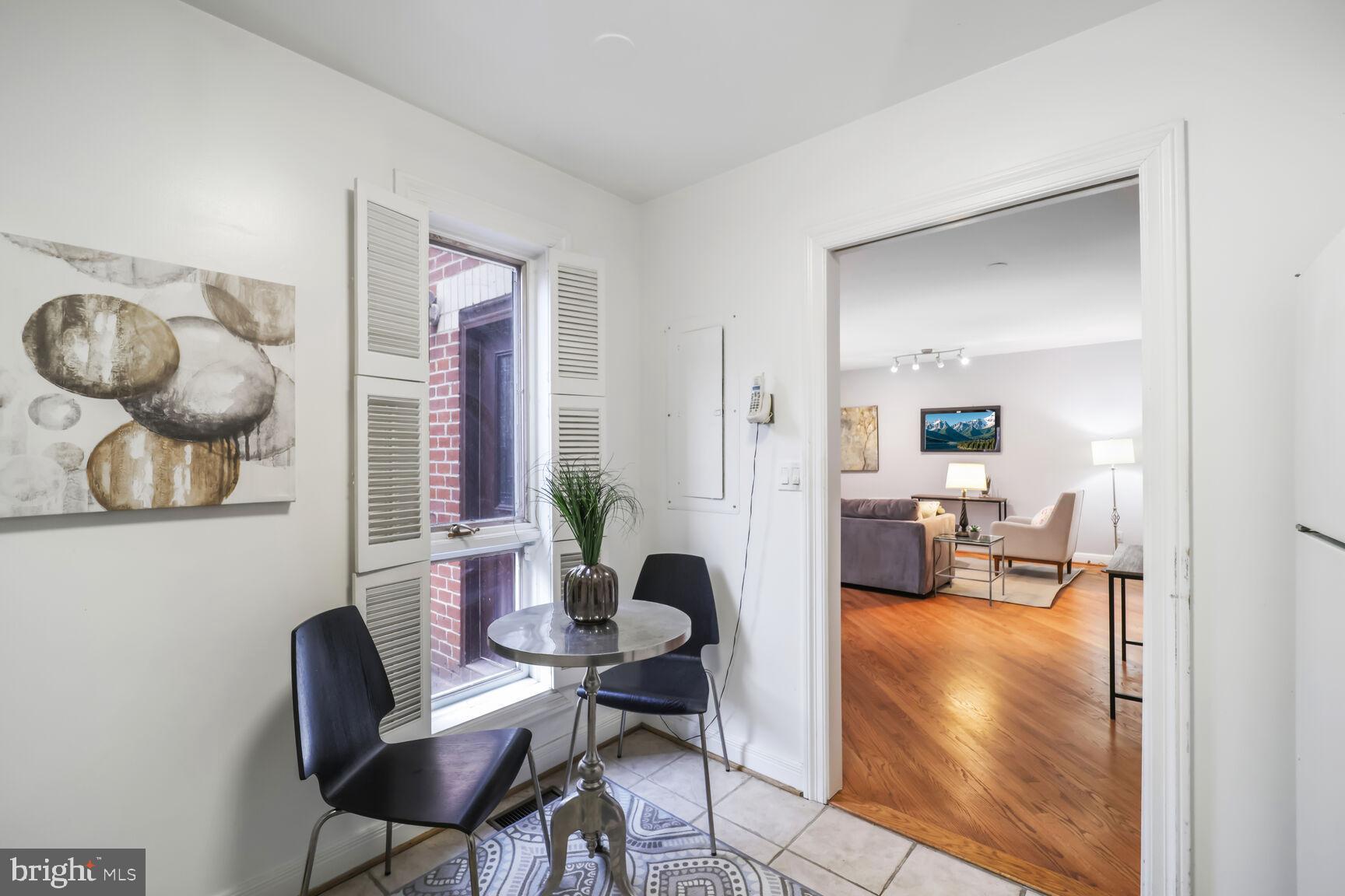 ONE BETHESDA CTR - Residential