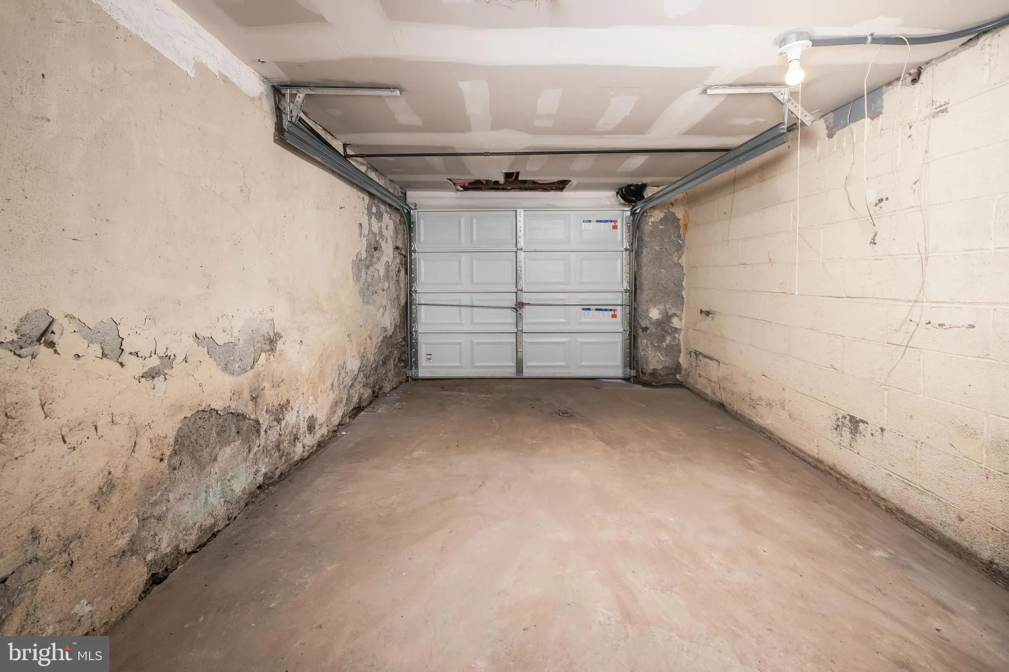 Philadelphia, Pennsylvania 19150, United States, 3 Bedrooms Bedrooms, ,1 BathroomBathrooms,Residential,Active,241057