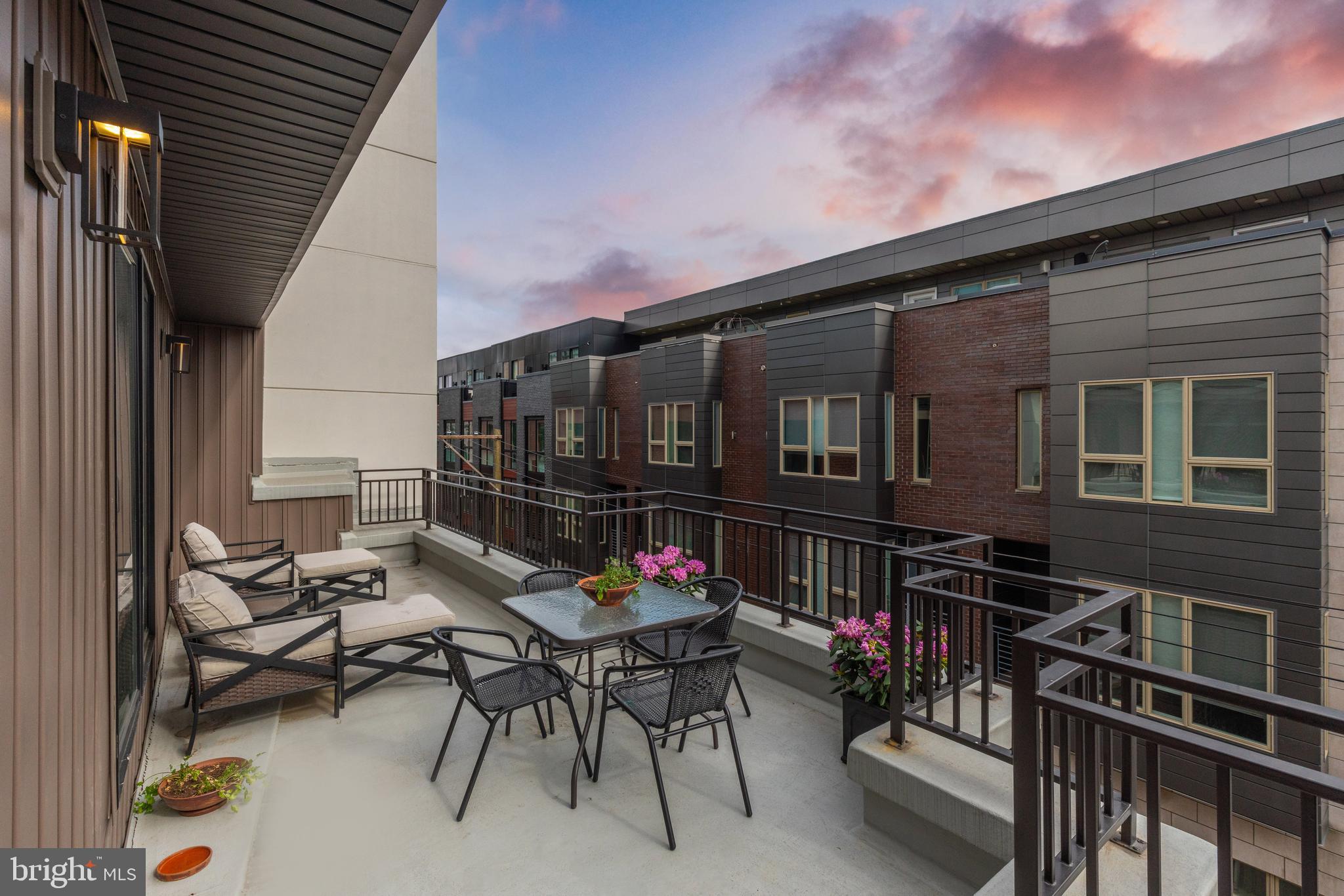 BELLA VISTA - Residential