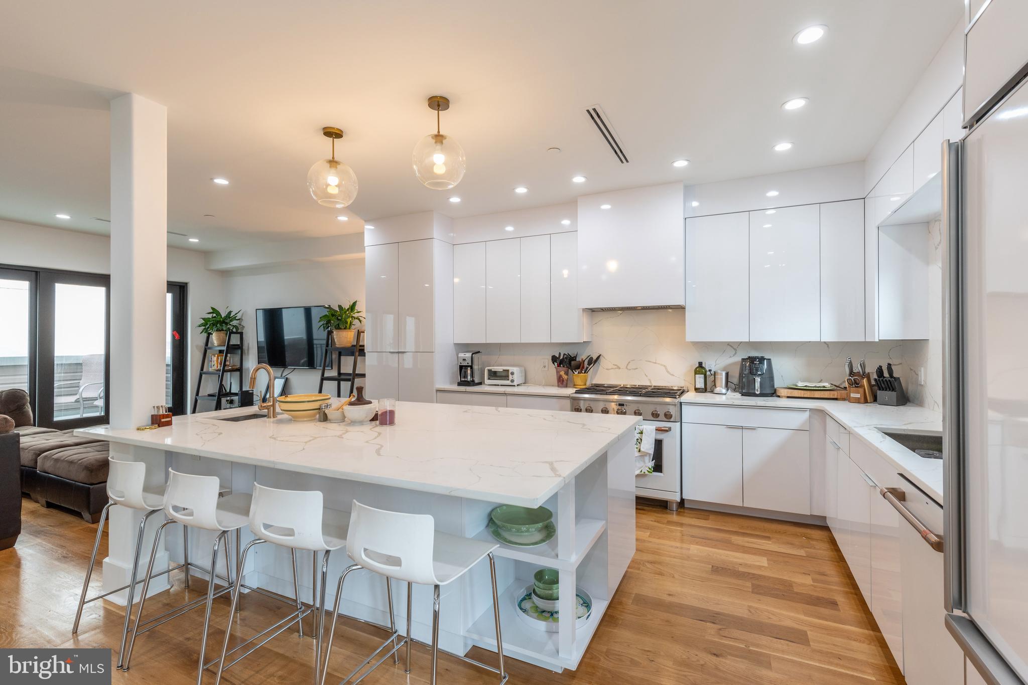 BELLA VISTA - Residential