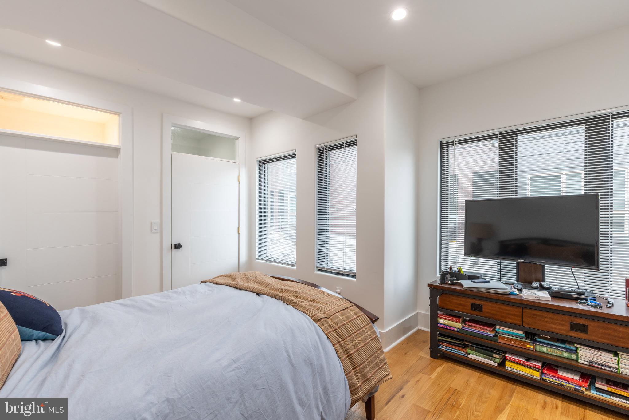 BELLA VISTA - Residential