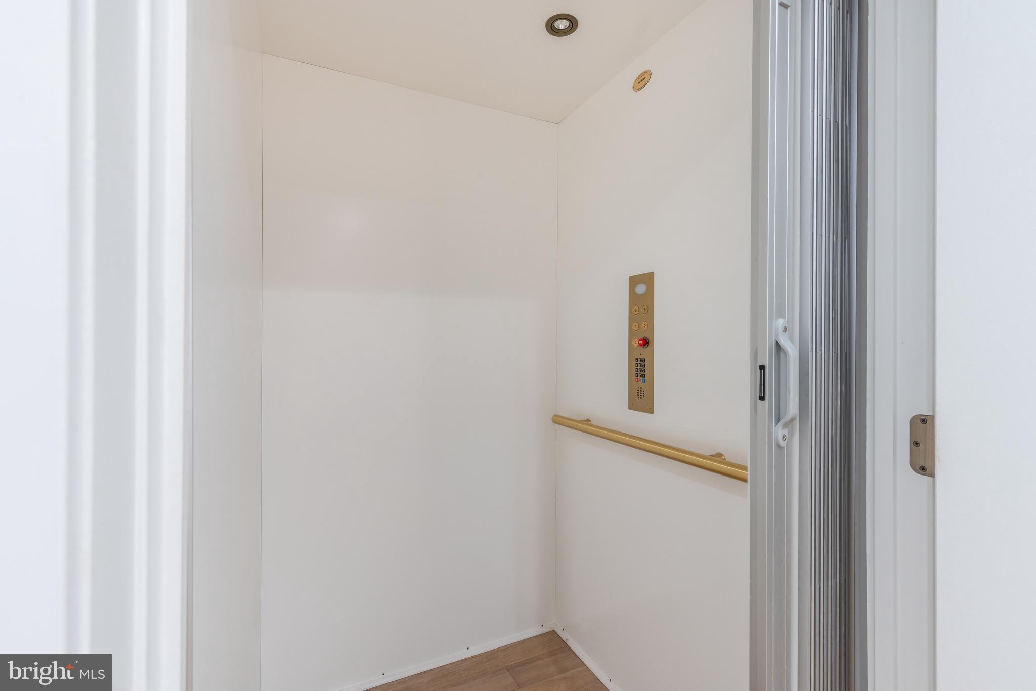 BELLA VISTA - Residential