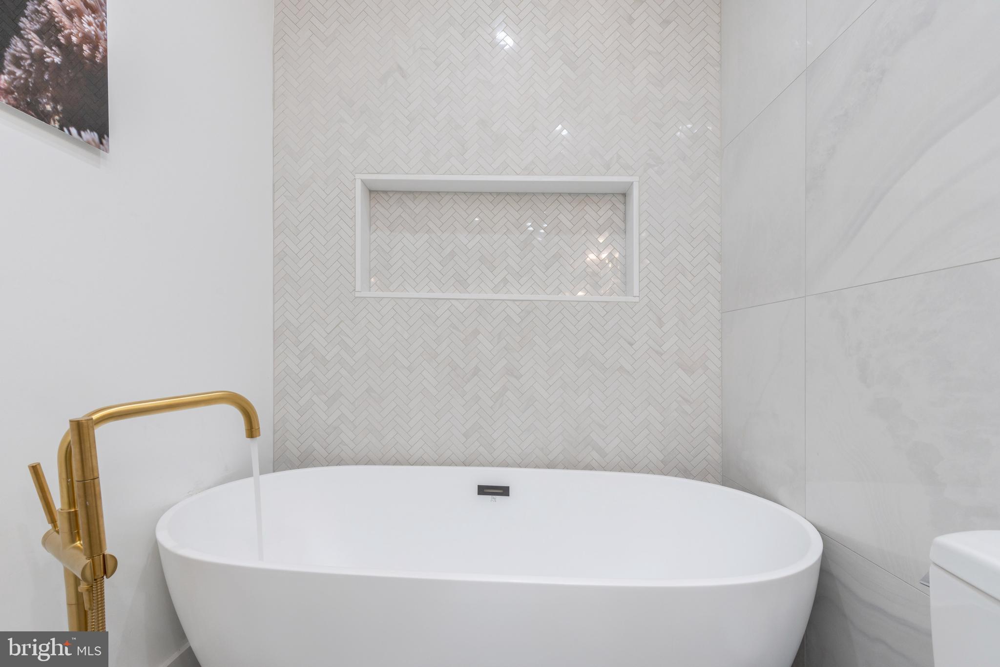 BELLA VISTA - Residential