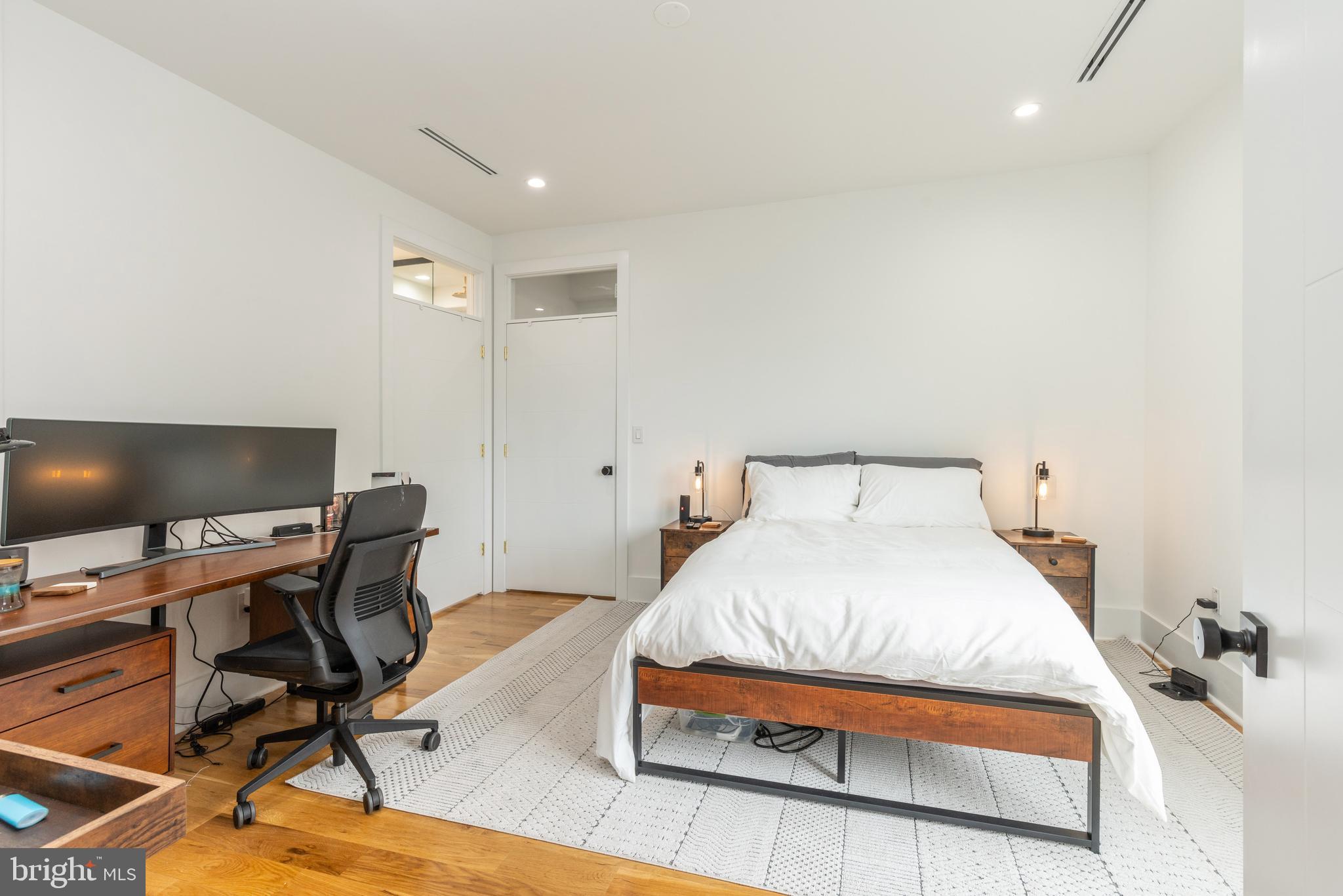 BELLA VISTA - Residential