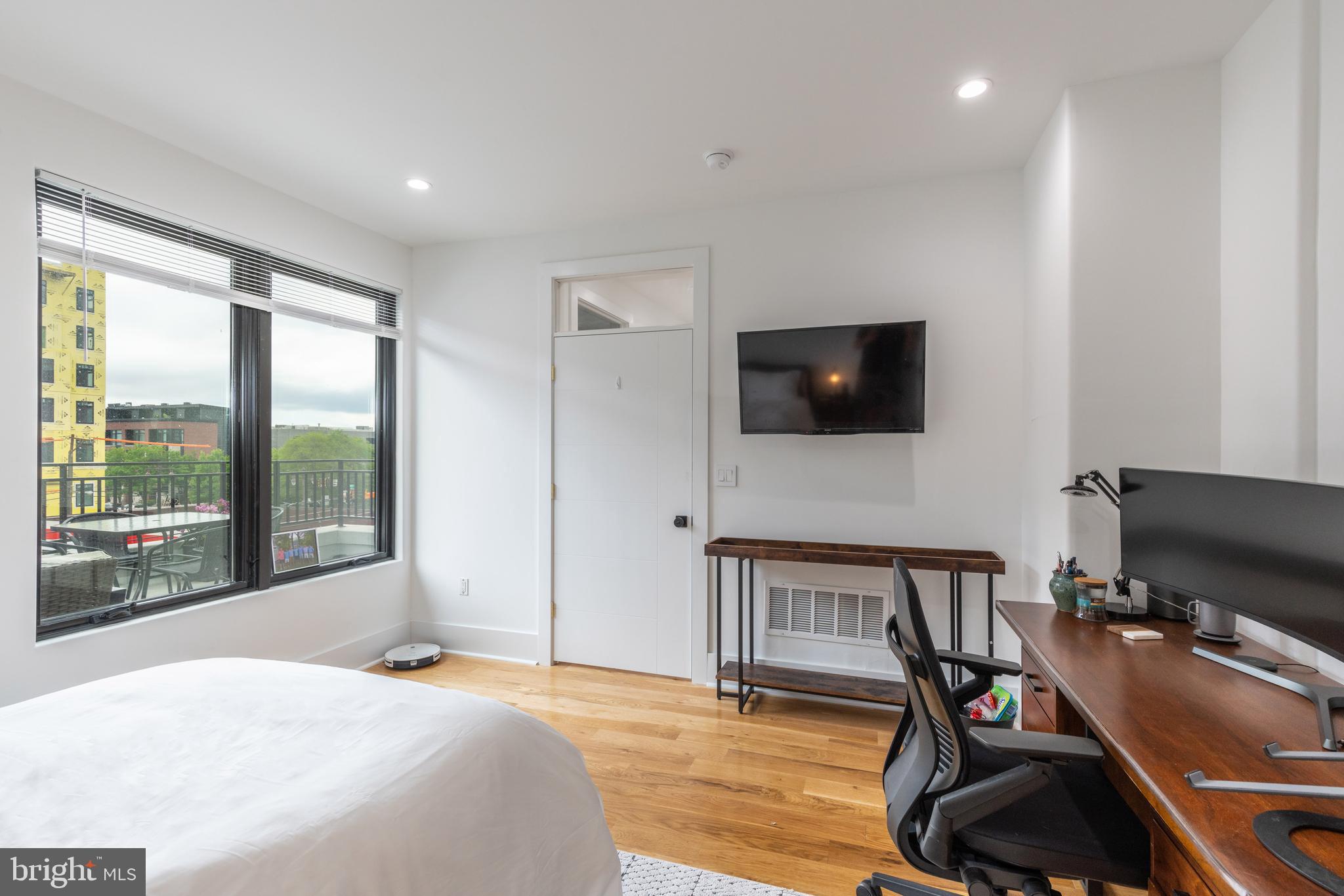 BELLA VISTA - Residential