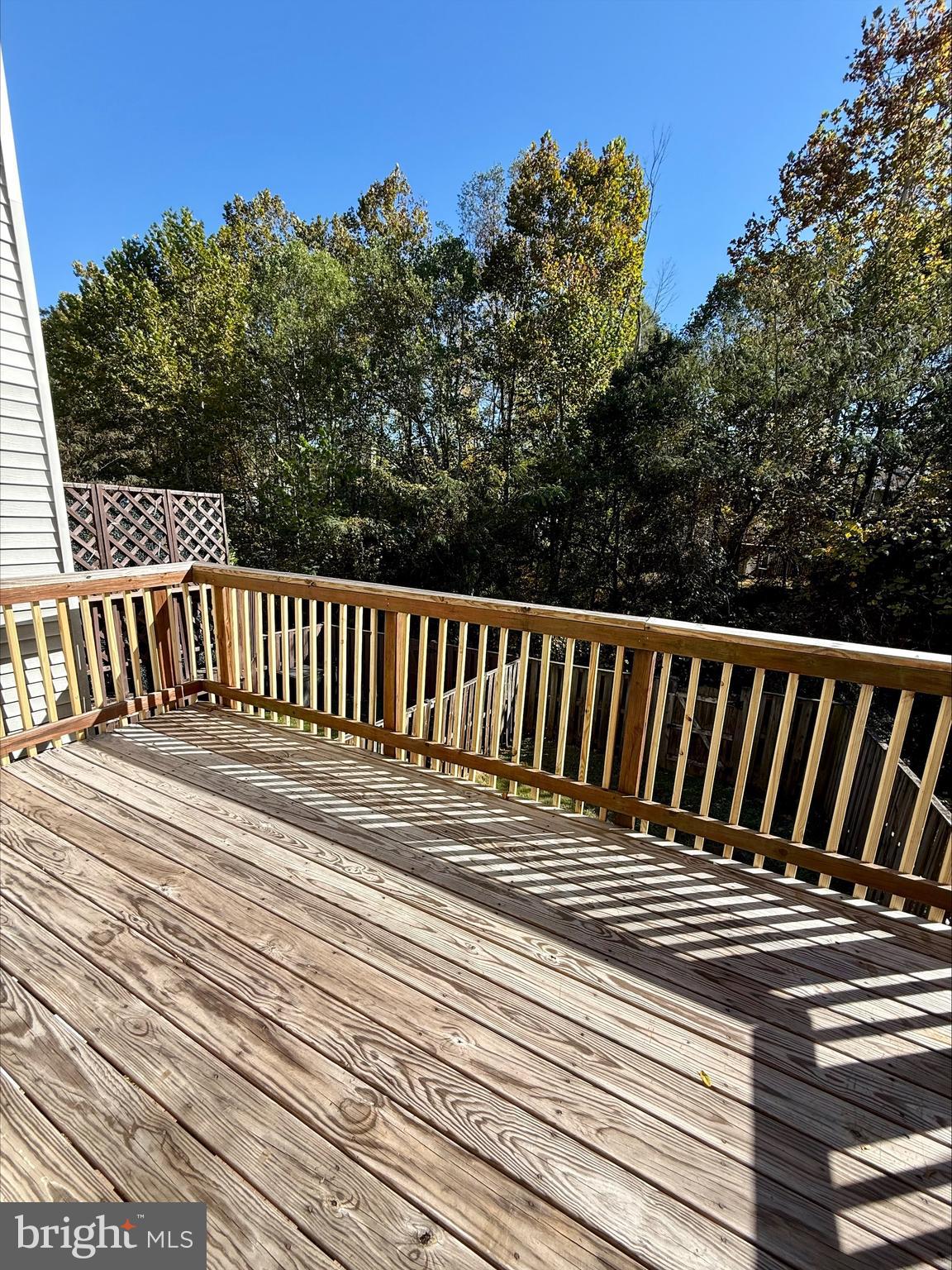 SPRING KNOLL - Residential Lease