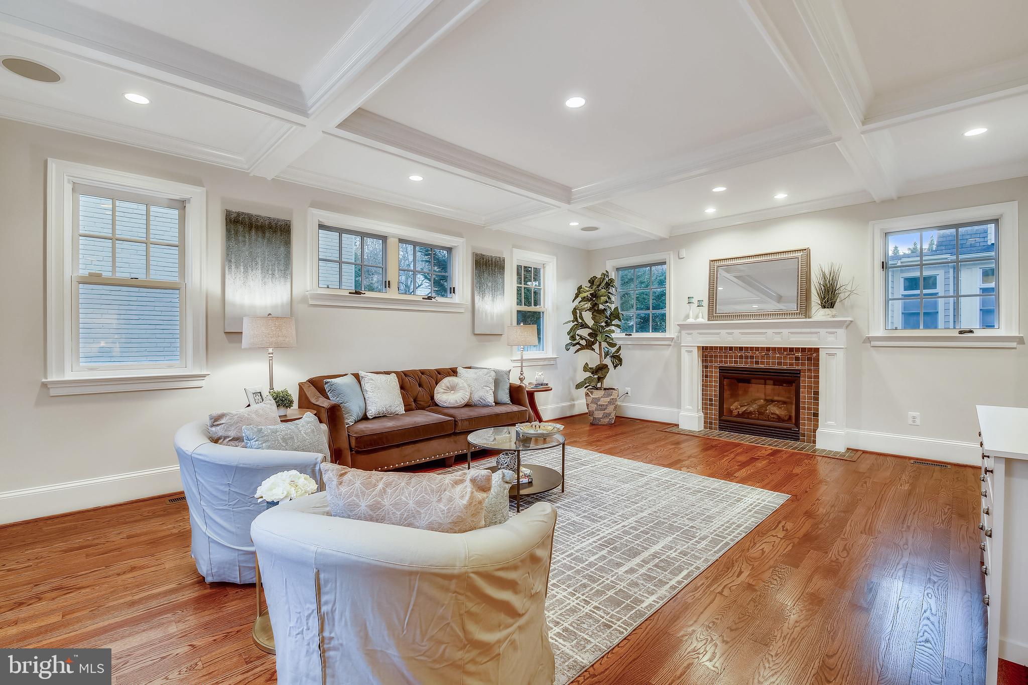 CHEVY CHASE GARDENS - Residential