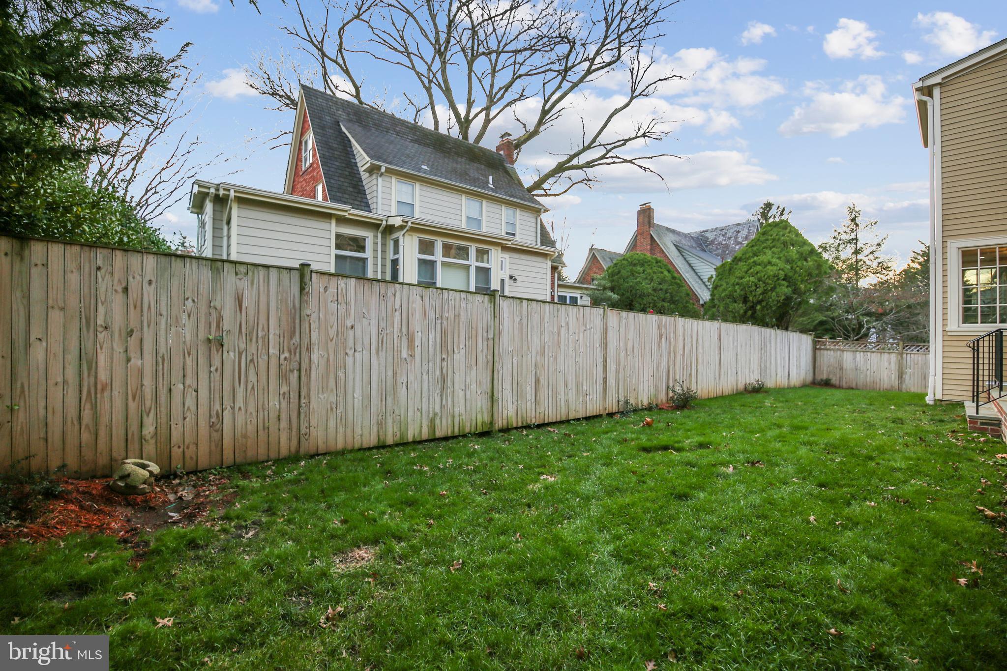 CHEVY CHASE GARDENS - Residential