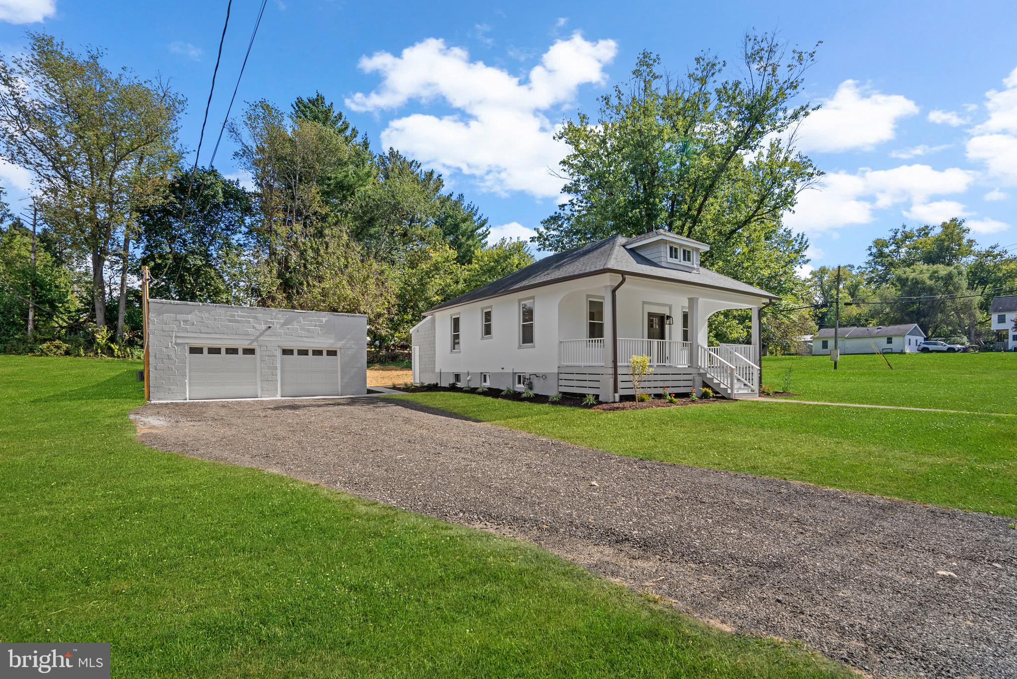 13915 HANOVER PIKE