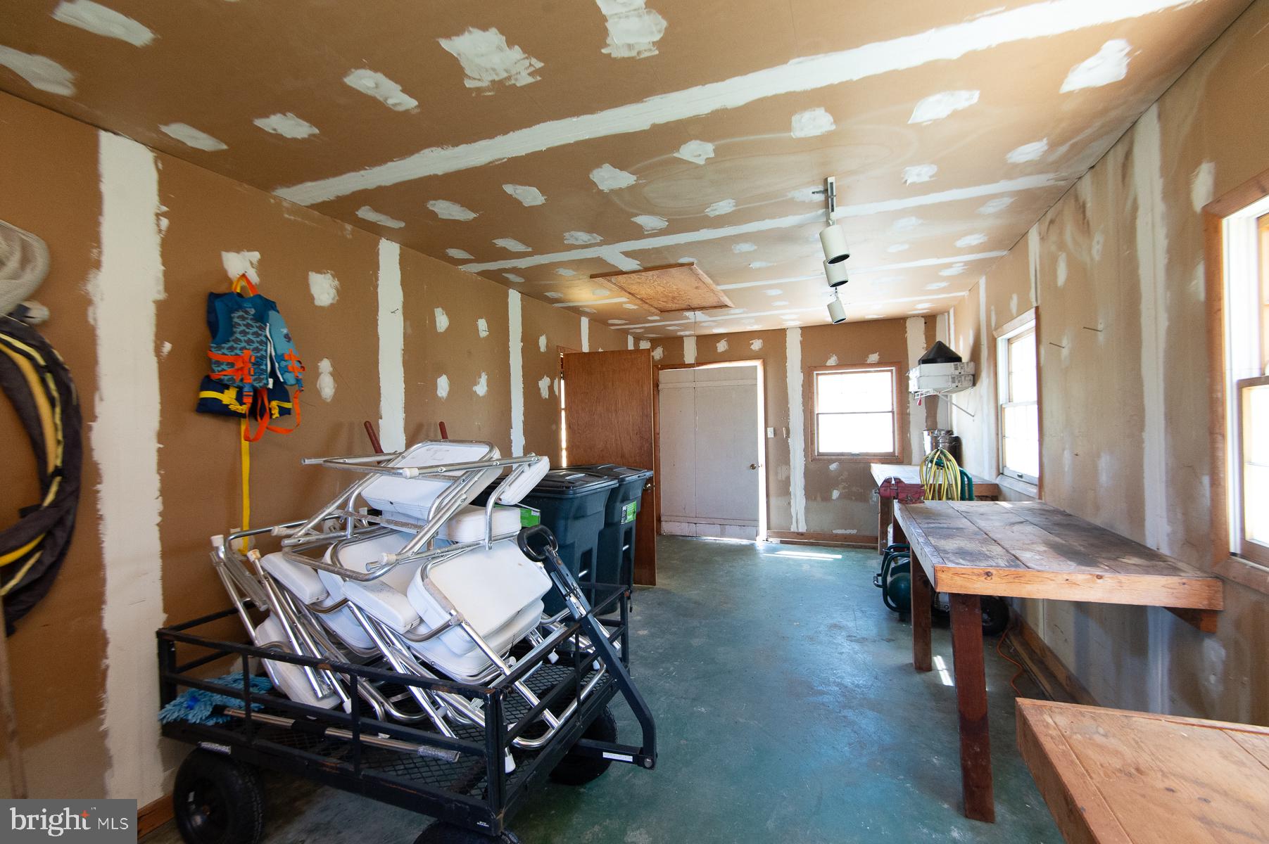 HUDSON CREEK - Residential