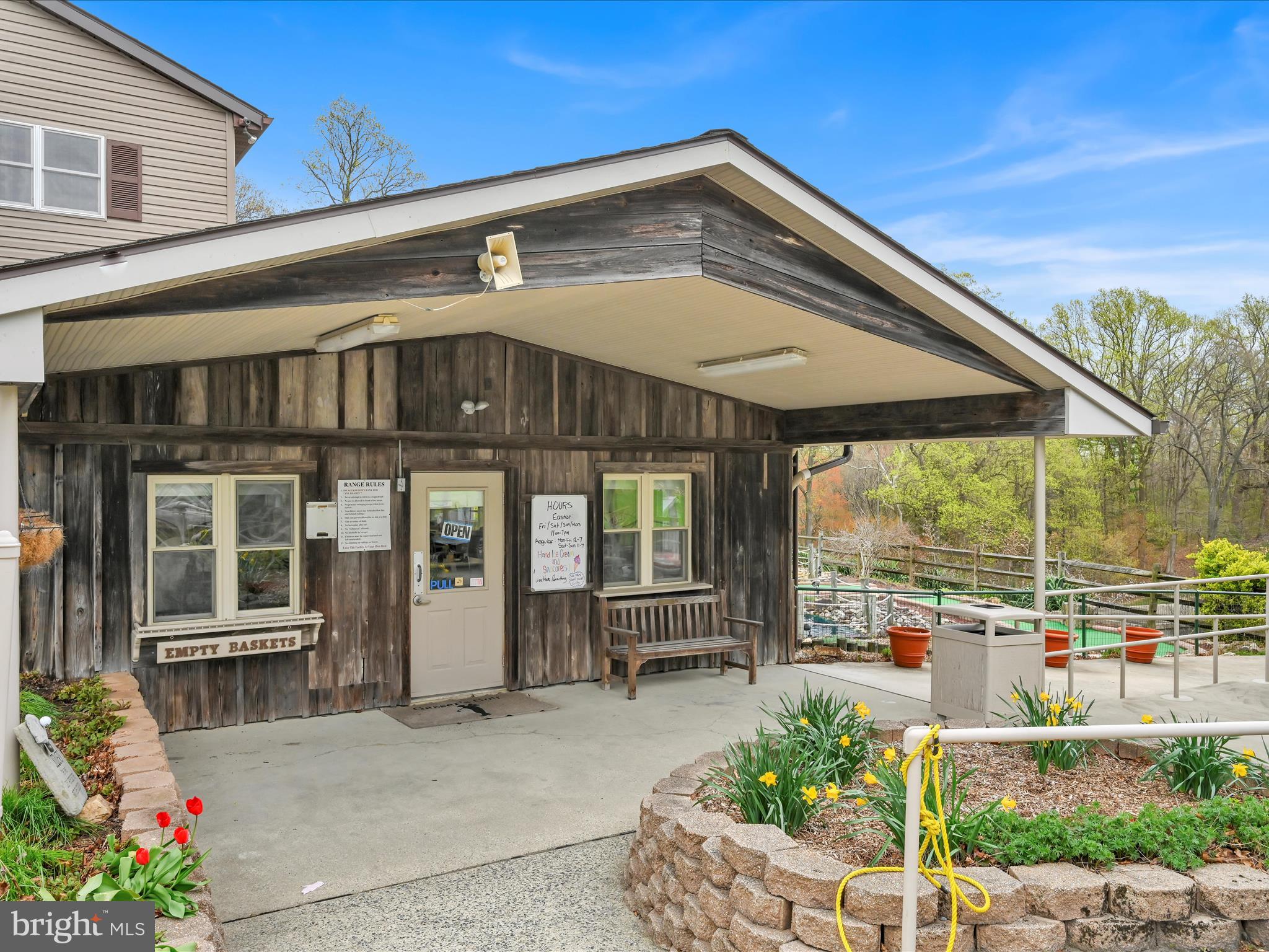 3251 PRICETOWN ROAD