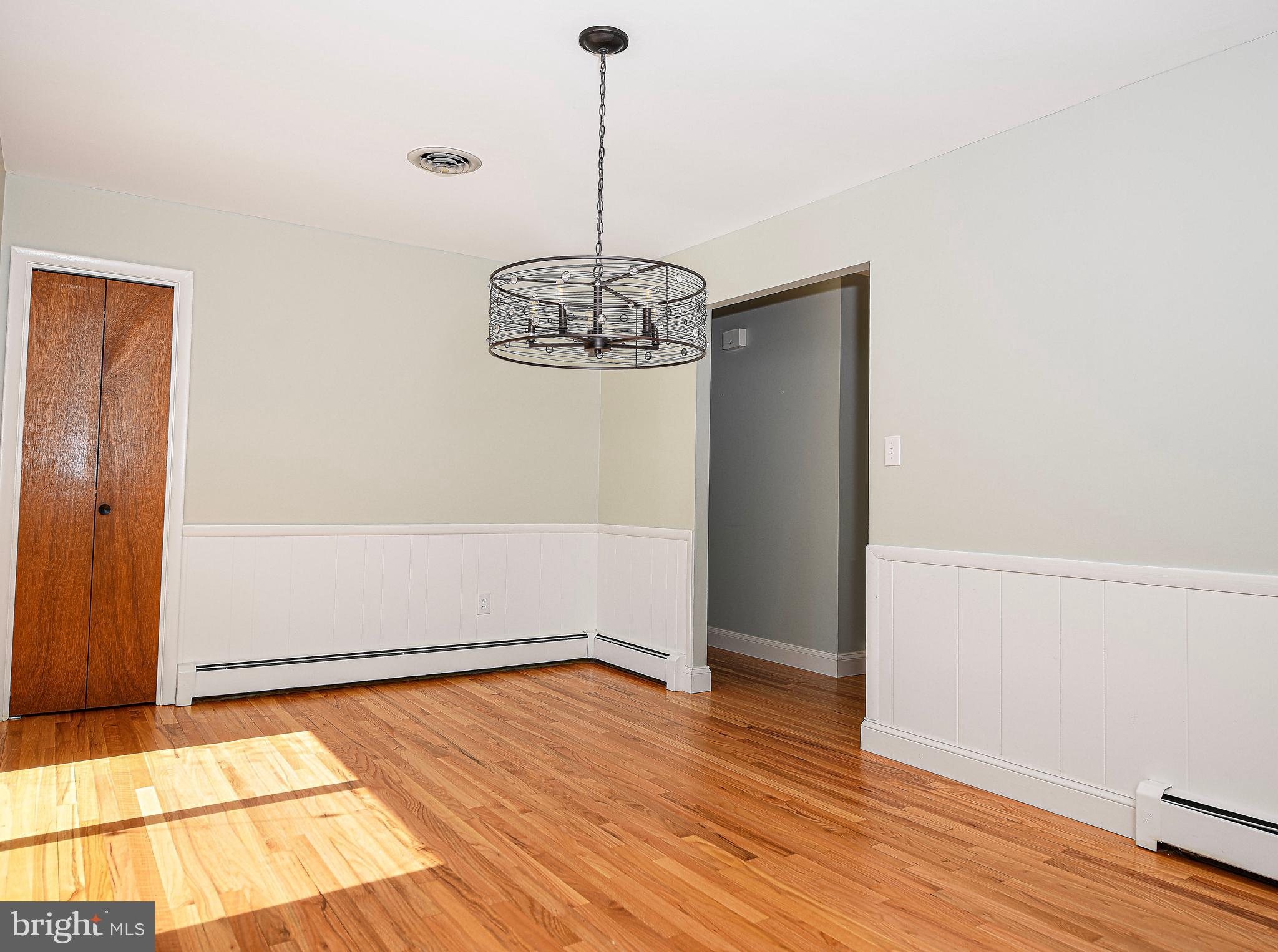 CHARLES MANOR - Residential