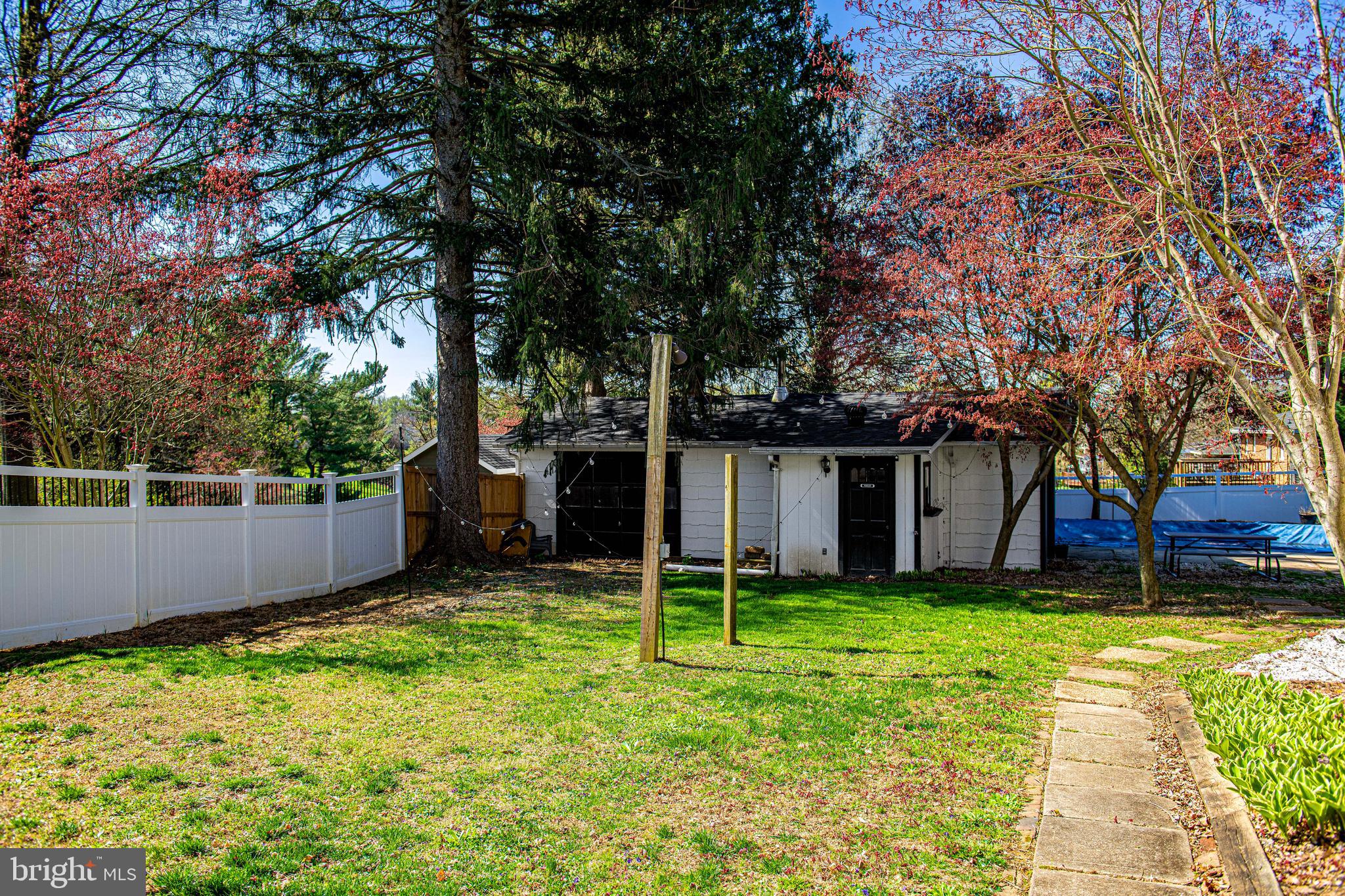 CHARLES MANOR - Residential