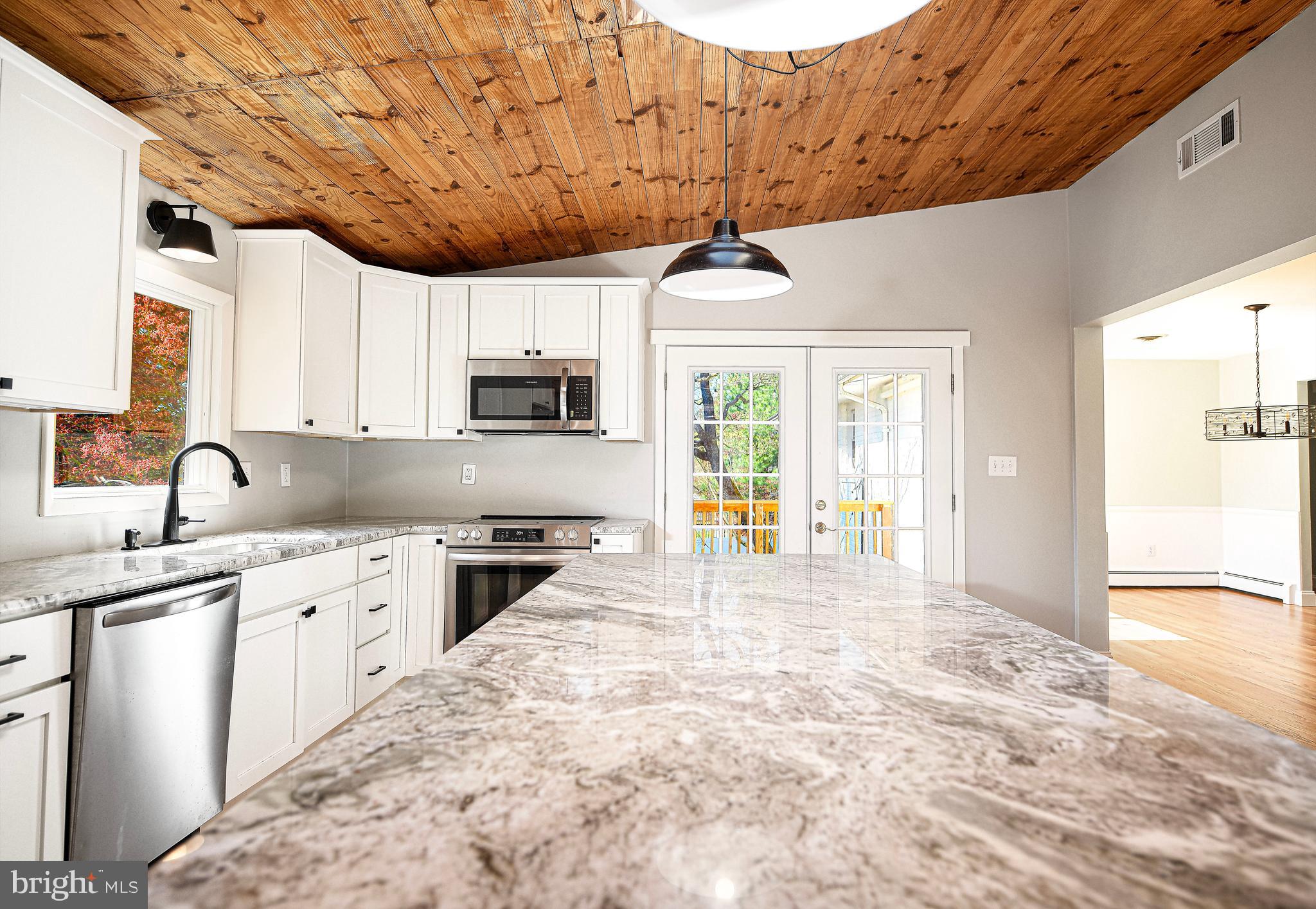 CHARLES MANOR - Residential