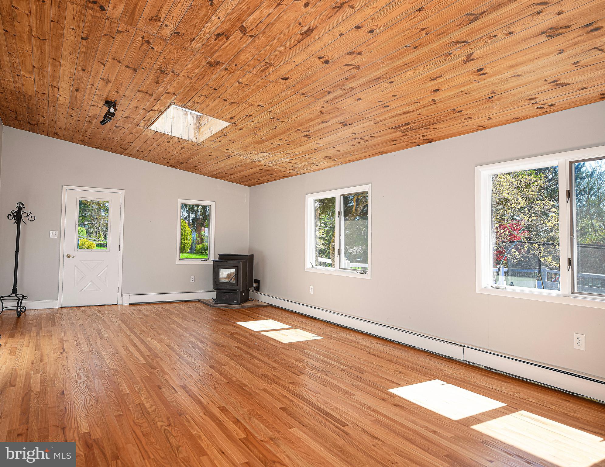 CHARLES MANOR - Residential