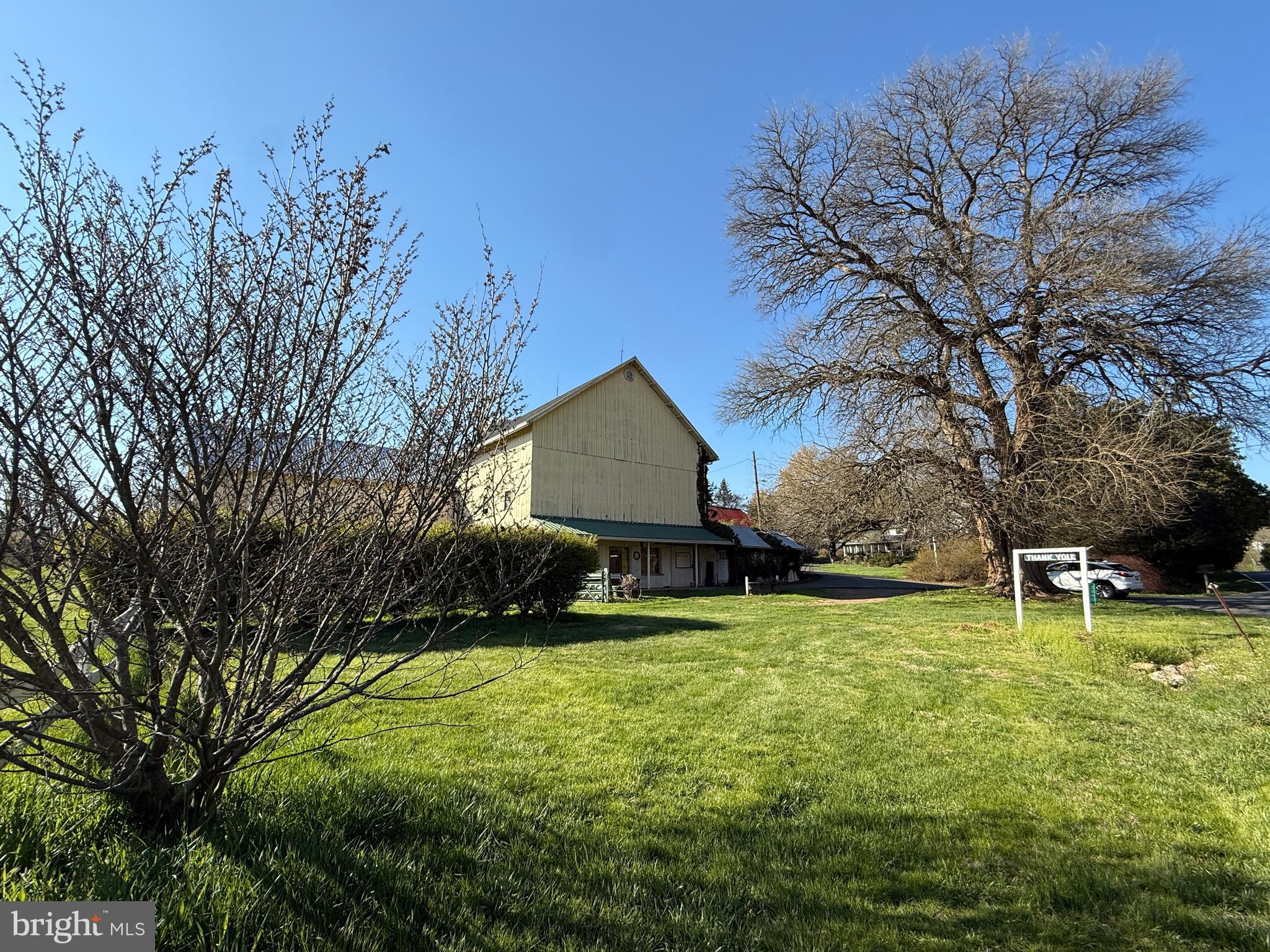 CHARLES MANOR - Residential