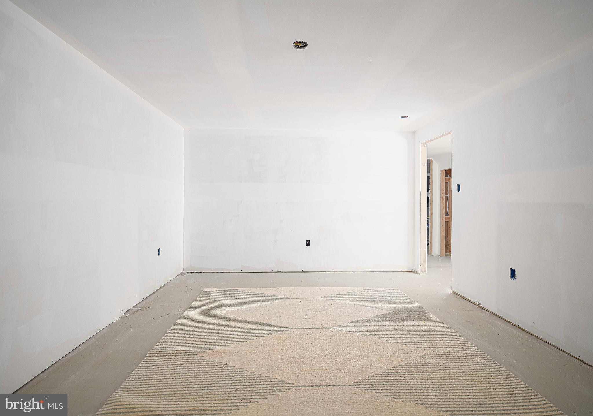 CHARLES MANOR - Residential