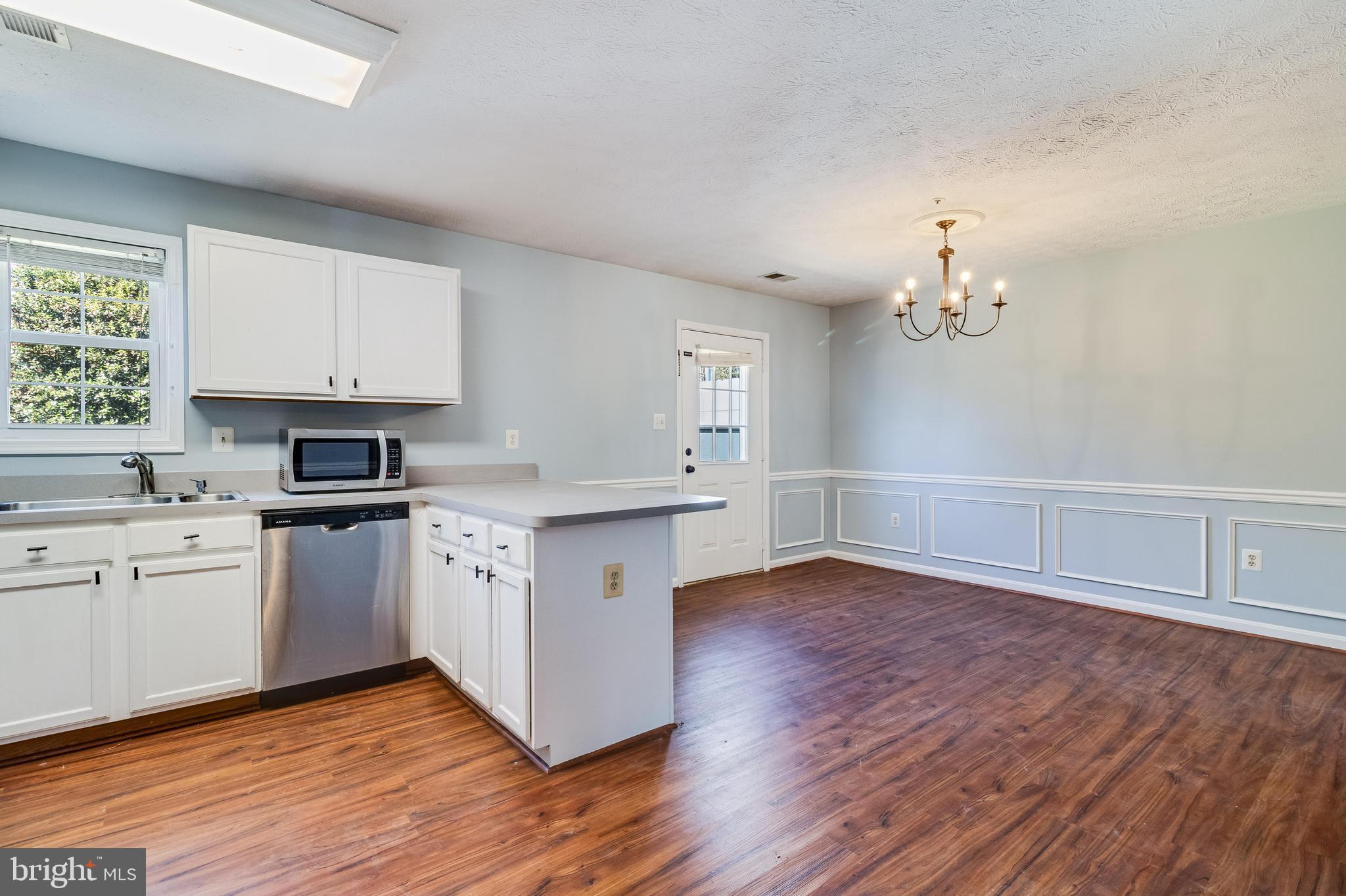 102 SPANISH MOSS DRIVE