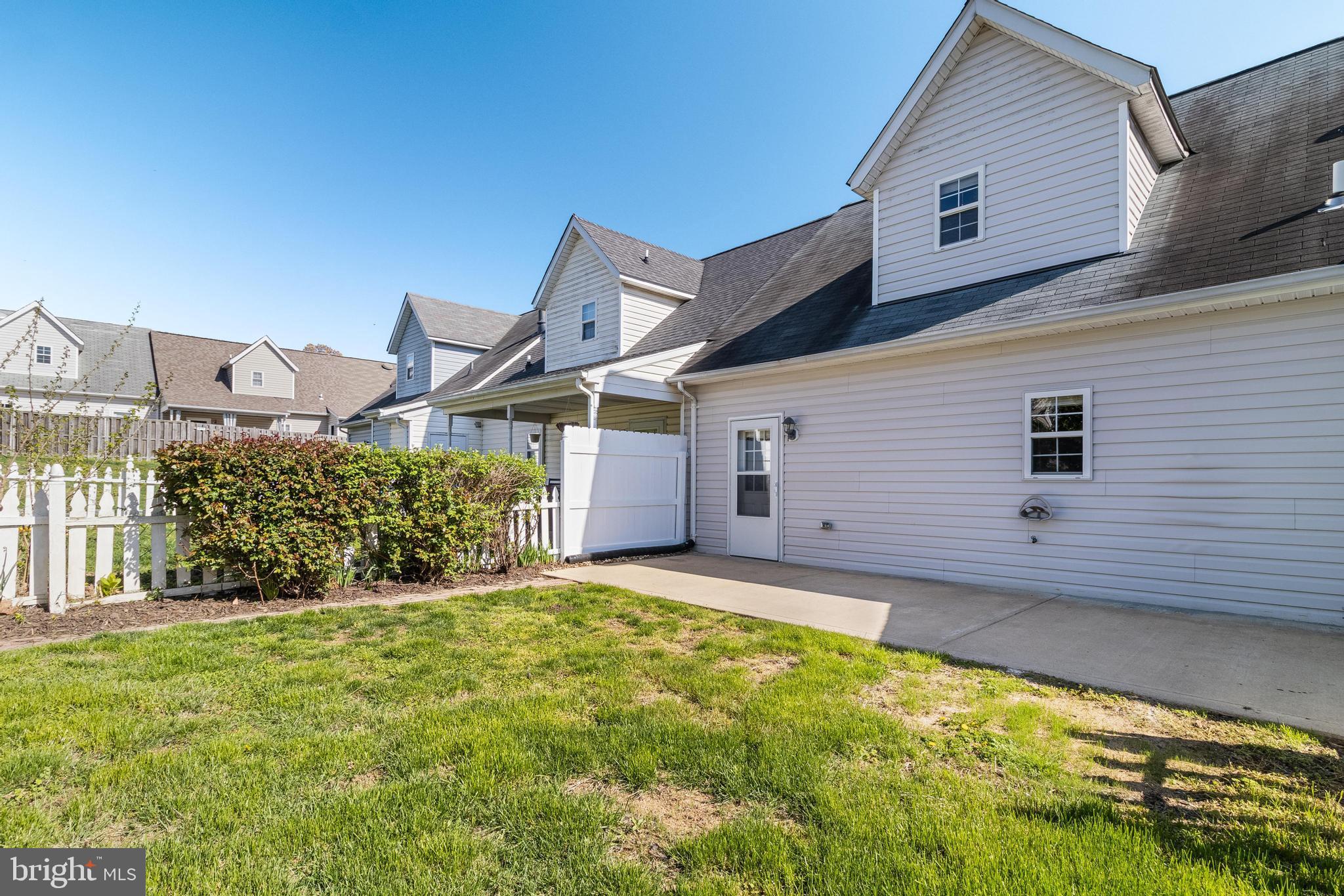 CHARLESTON TERRACE - Residential