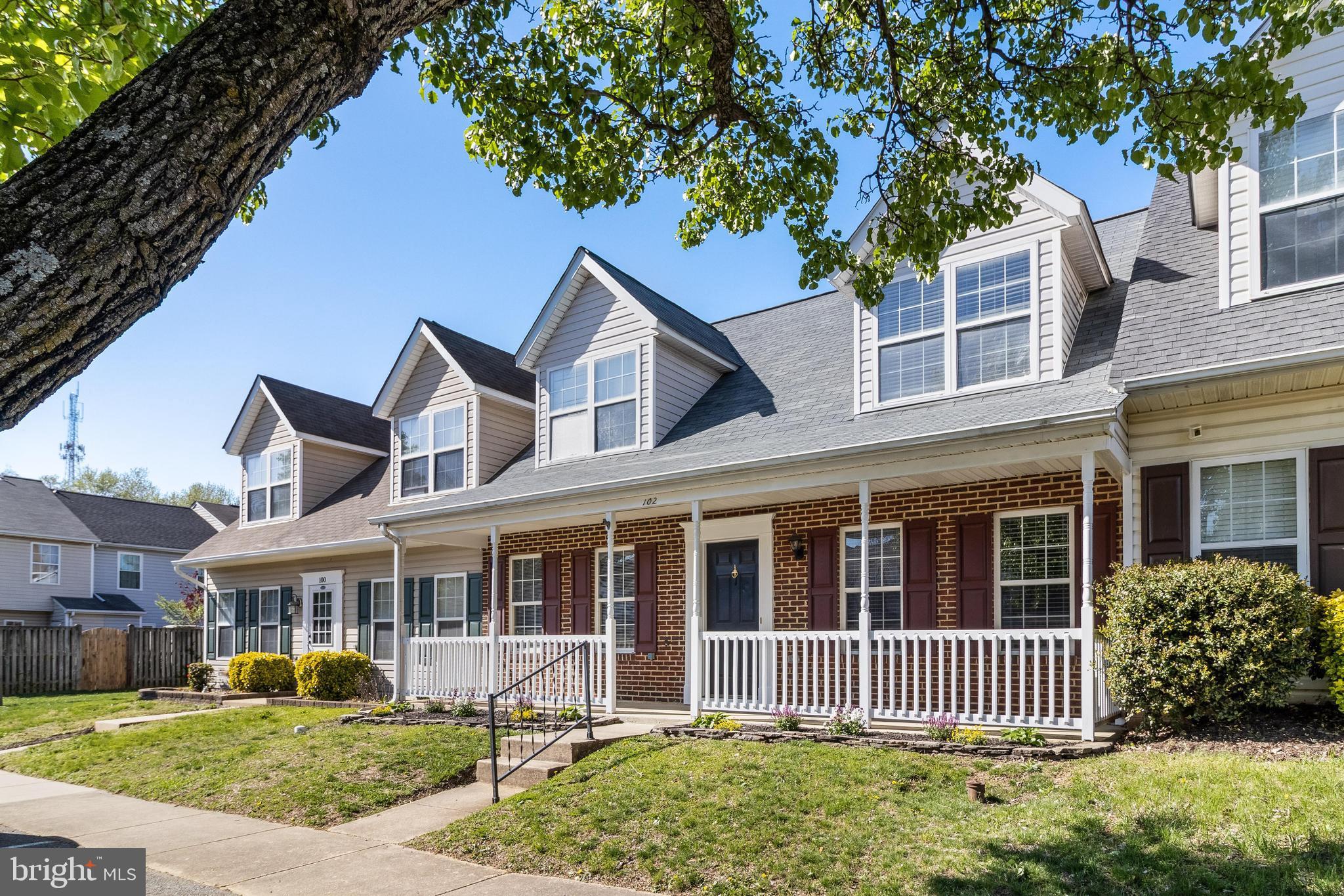 102 SPANISH MOSS DRIVE