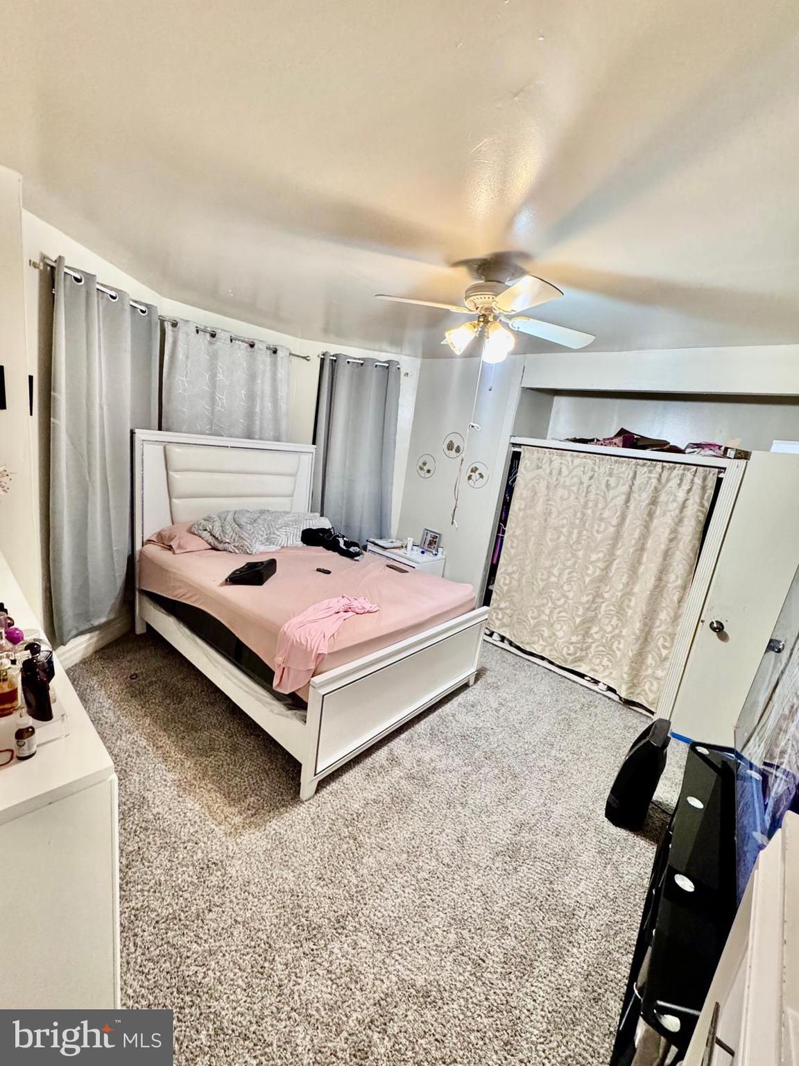 PHILADELPHIA - Residential