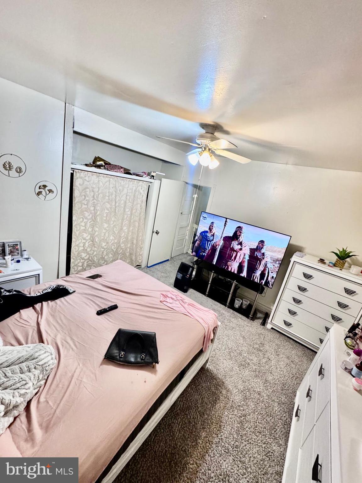 PHILADELPHIA - Residential