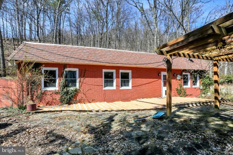 Homes For Sale - 98 Fallen Cabin Lane<br/> Perry County, LANDISBURG, PA 17040