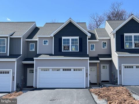 130 MAGNOLIA DRIVE MIDDLETOWN PA 17057