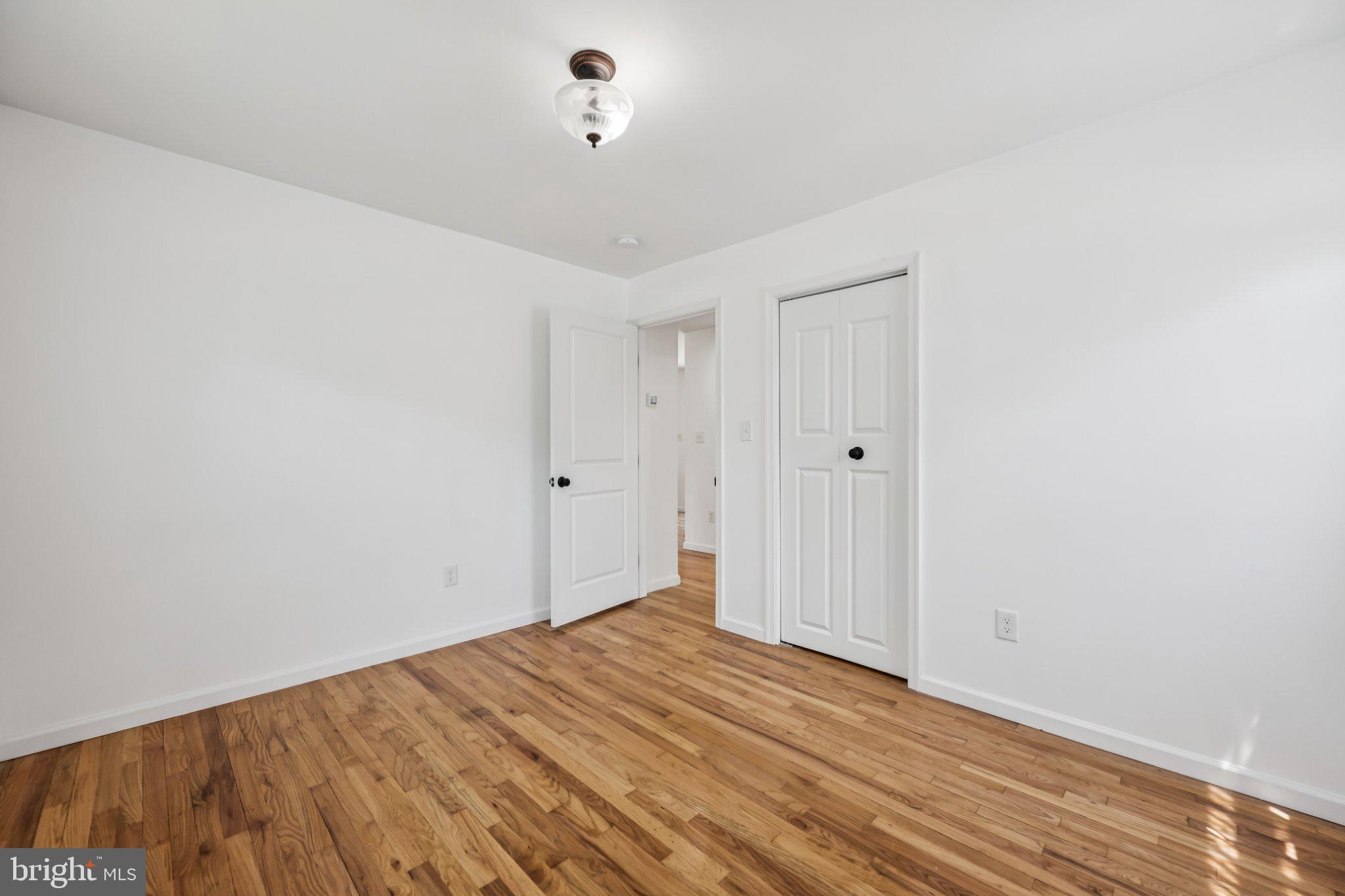 SILVER ROCK - Residential Lease