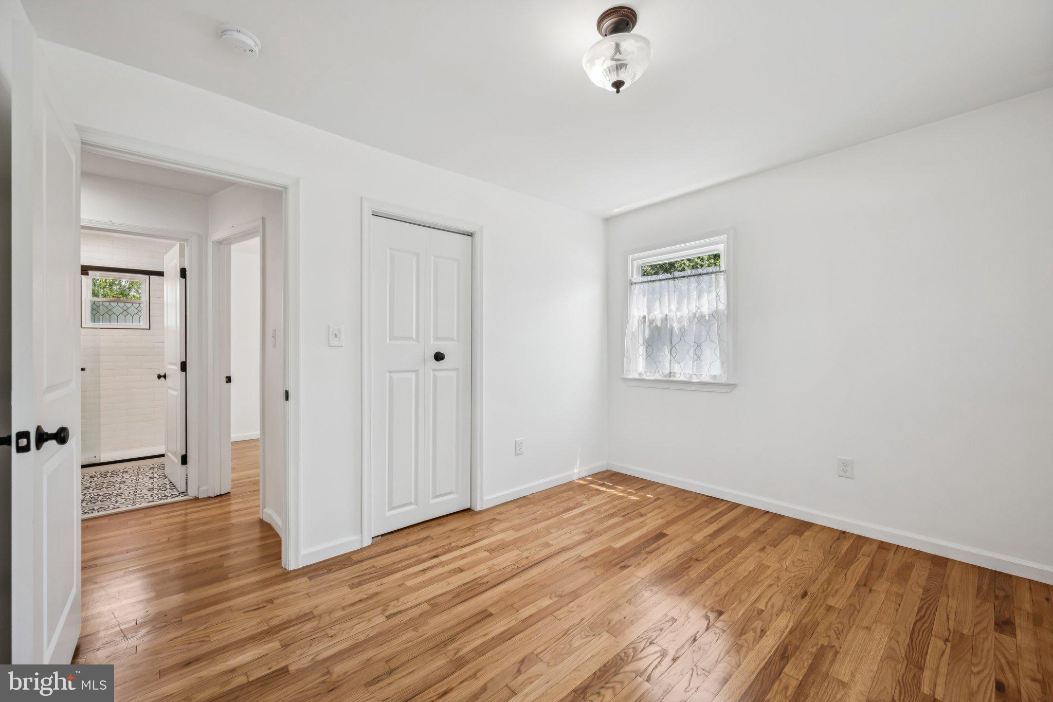 SILVER ROCK - Residential Lease