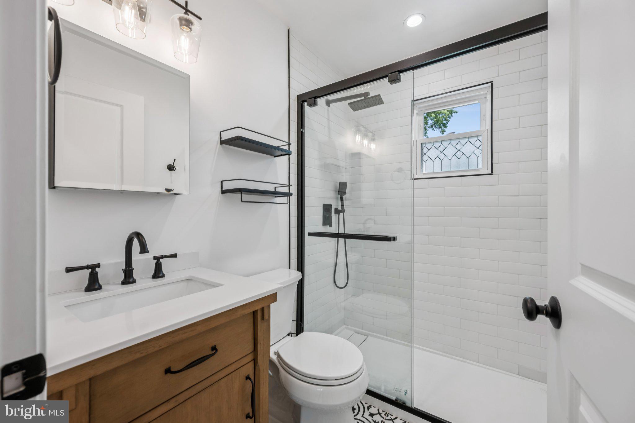 SILVER ROCK - Residential Lease