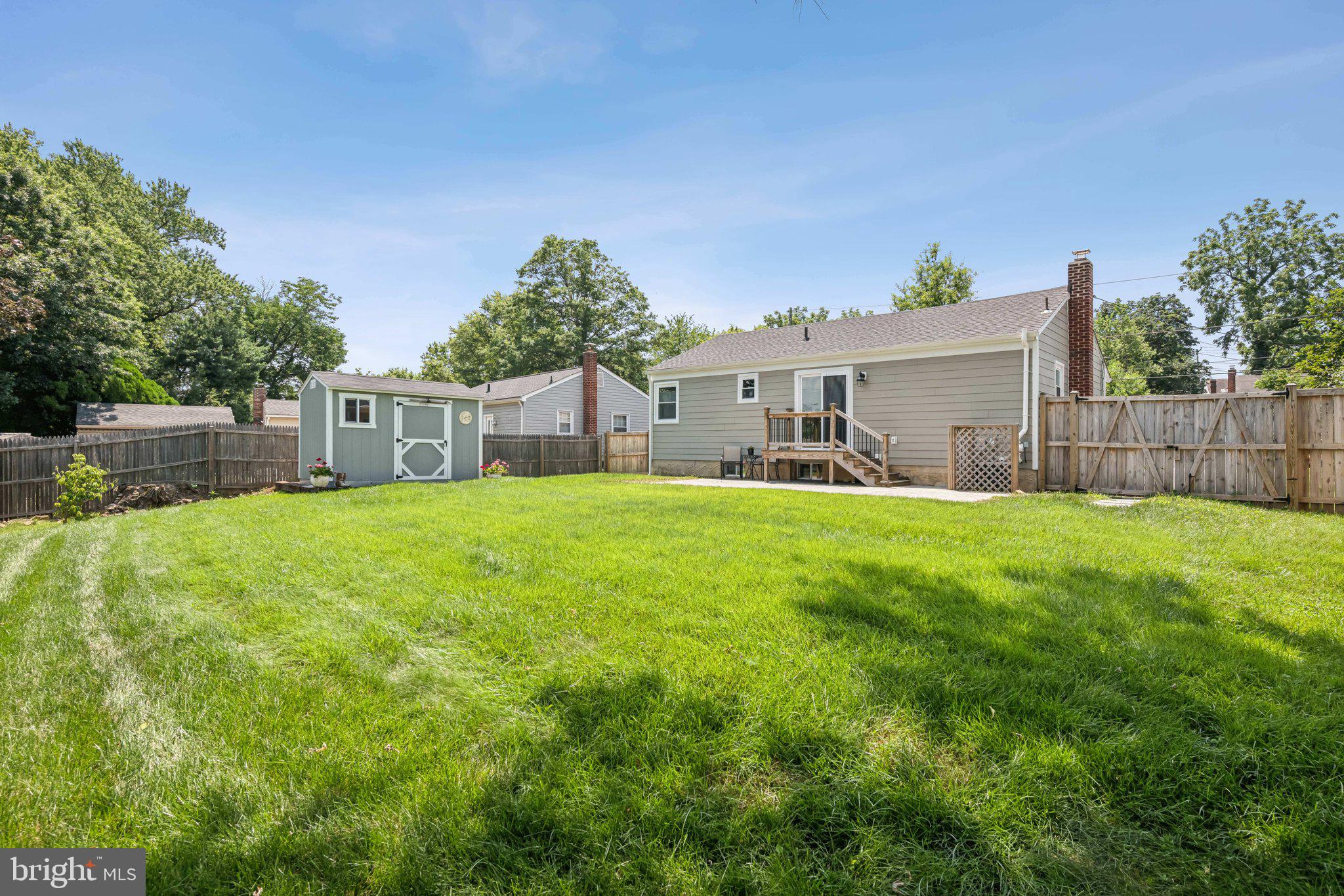 SILVER ROCK - Residential Lease